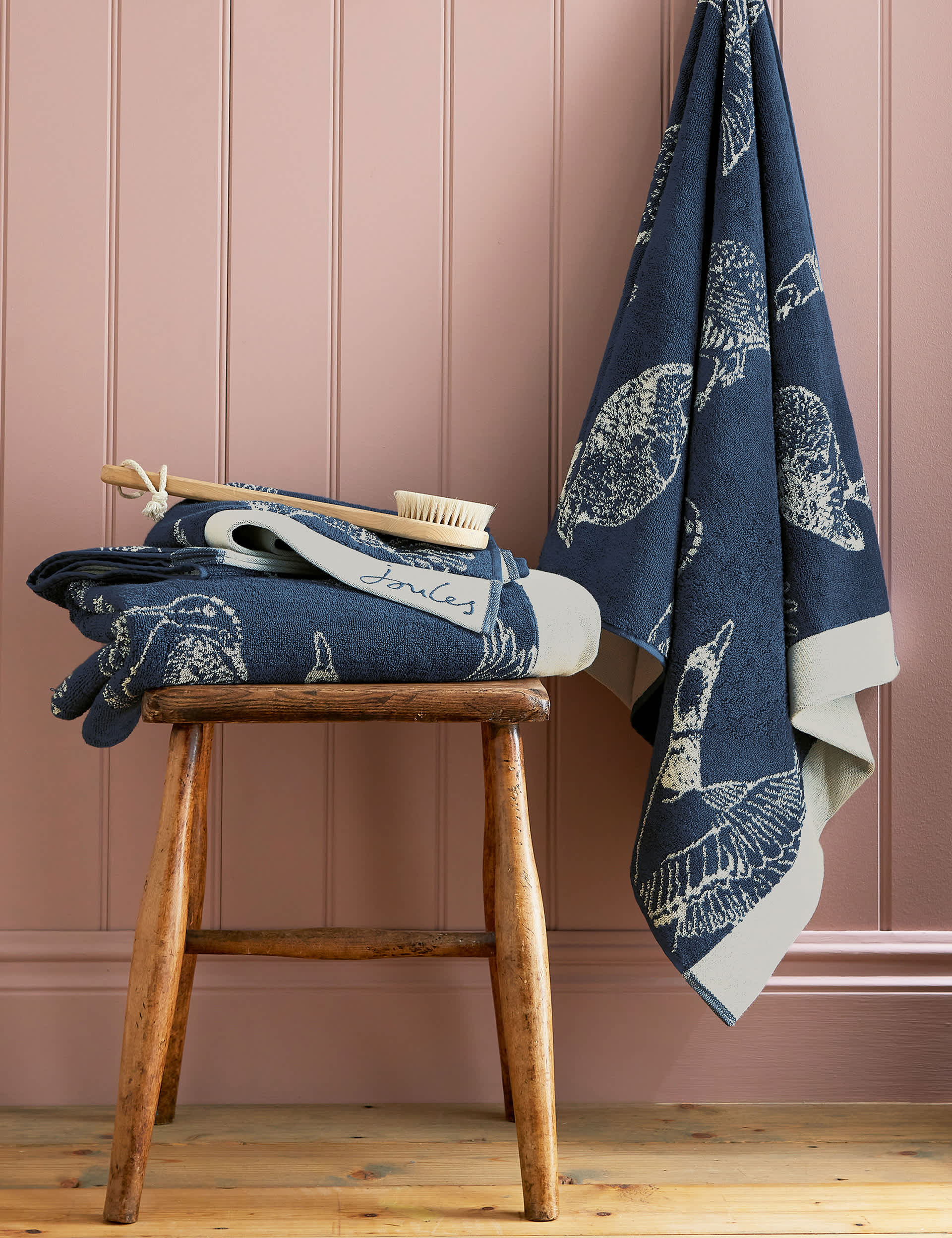 Joules Pure Cotton Wild Fowl Towel - BTHSH - Royal Blue, Royal Blue