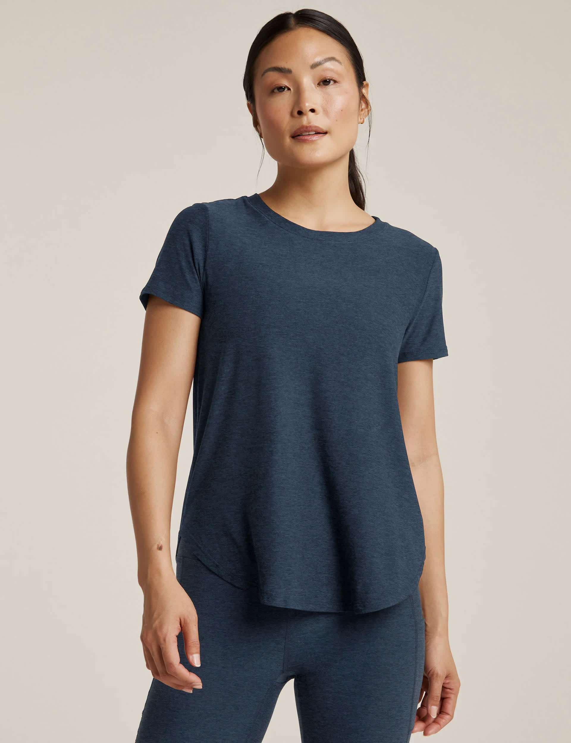 Beyond Yoga Women's Featherweight On The Down Low T-Shirt - Navy, Navy