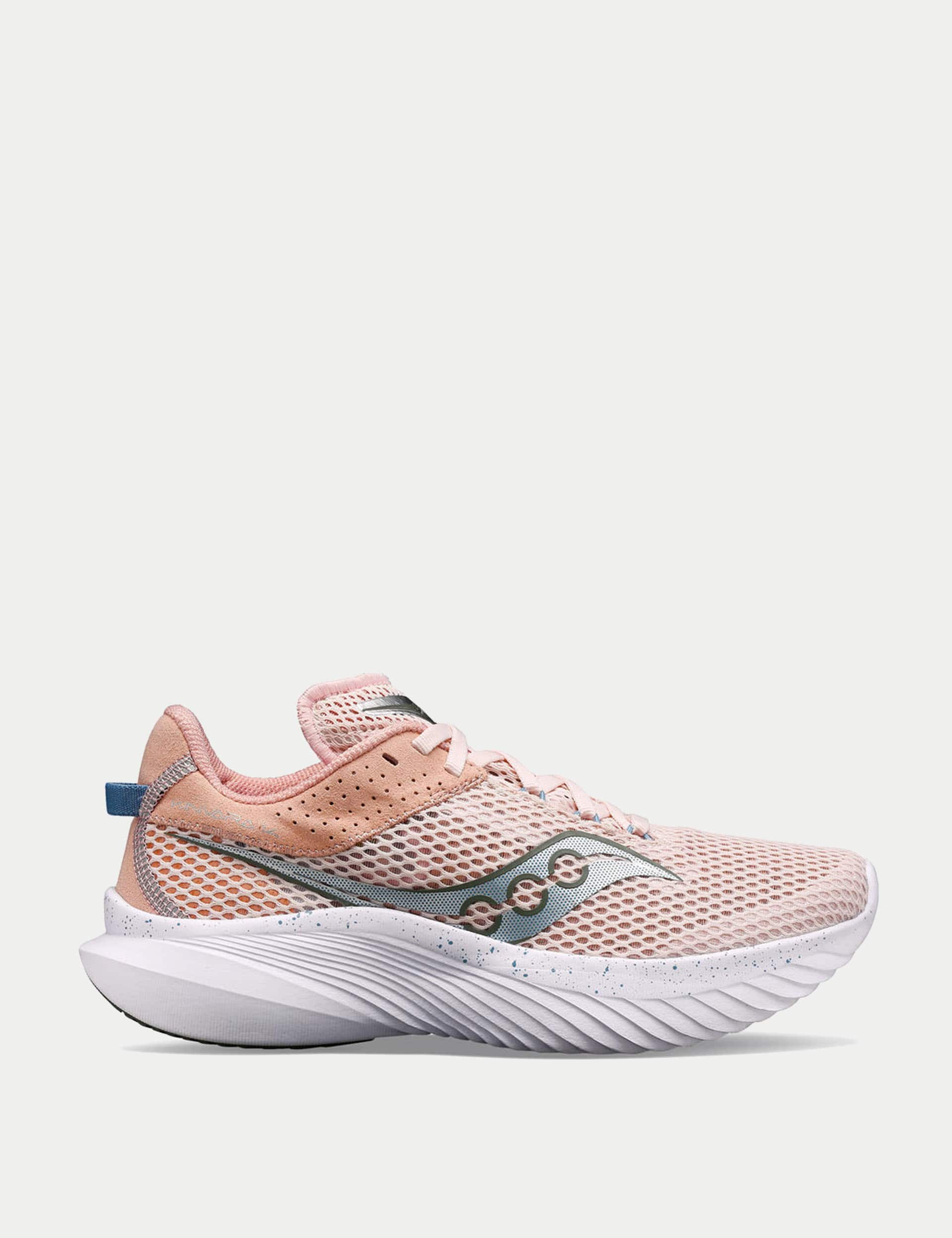 Saucony Women's Kinvara Trainers - 7 - Nude, Nude