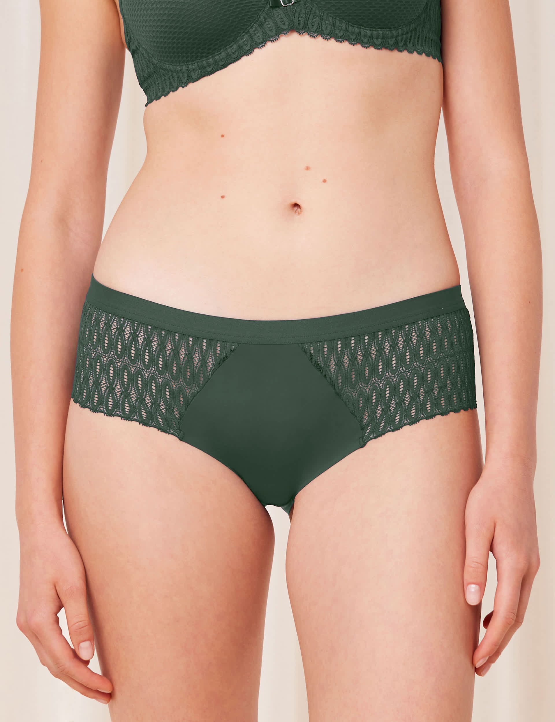 Triumph Women's Aura Spotlight Lace Full Briefs - 12 - Green, Green,Black,Cream