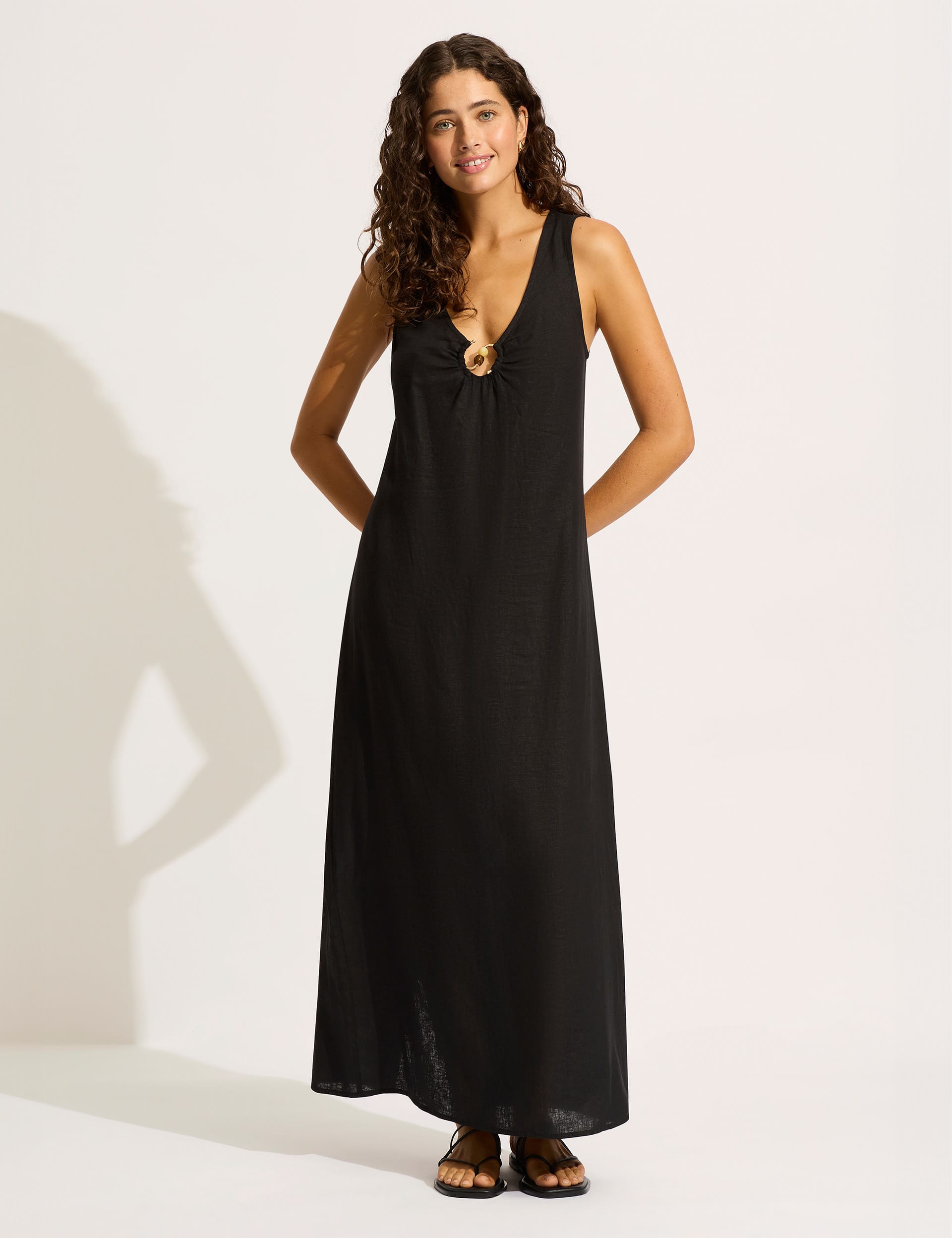 Seafolly Women's Linen Rich V-Neck Keyhole Maxi Beach Dress - Black, Black