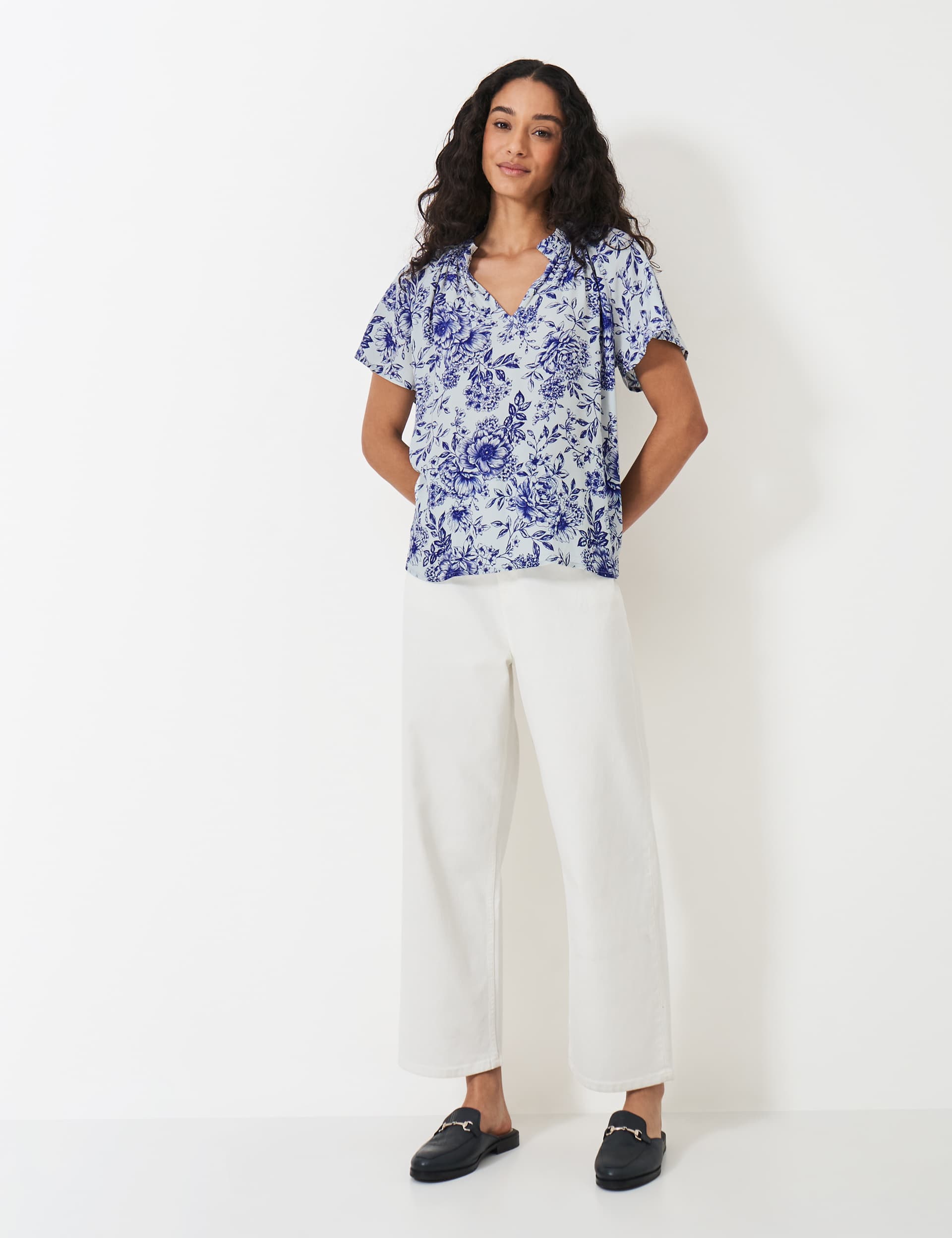 Crew Clothing Women's Floral Notch Neck Blouse