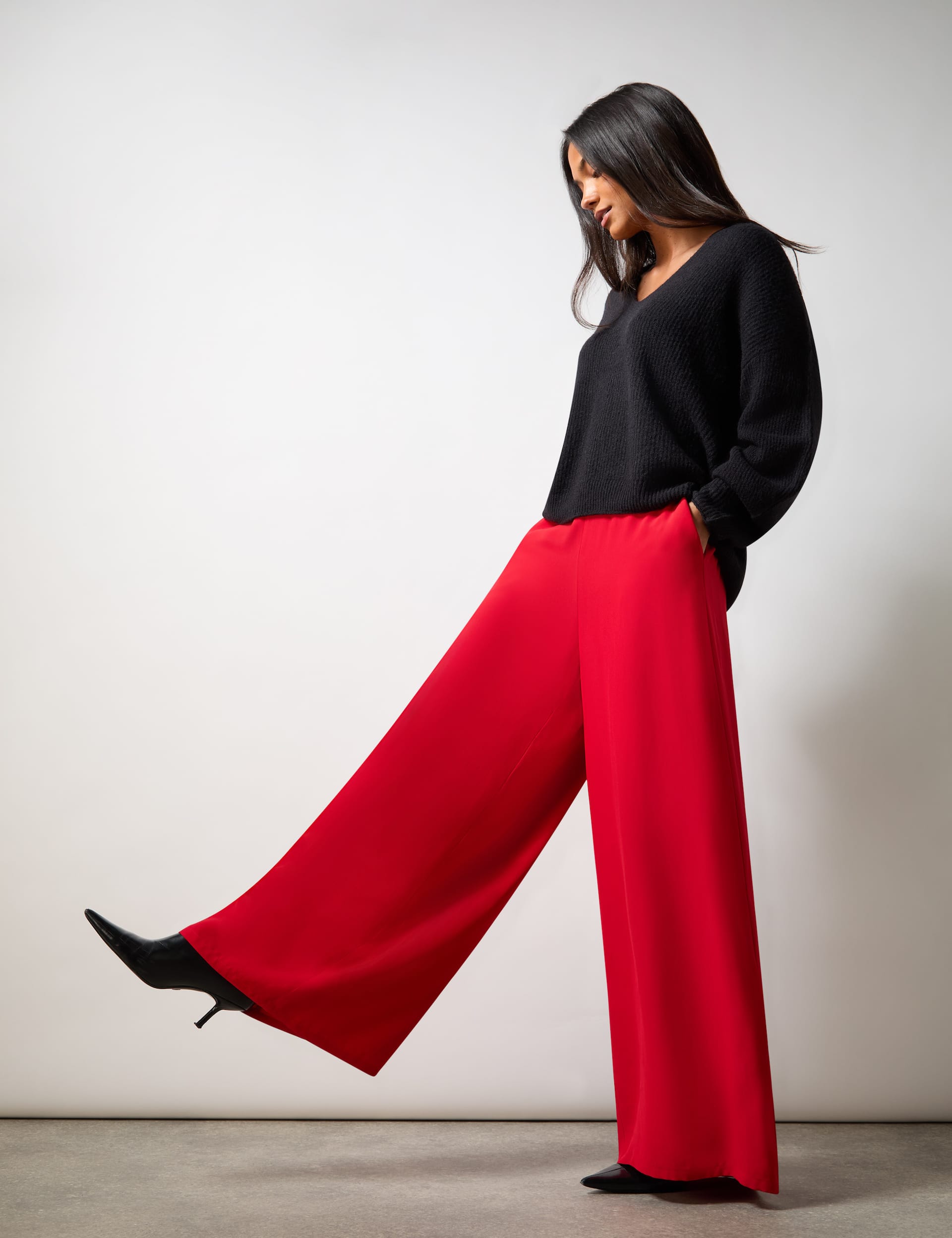 Ro&Zo Women's Crepe Wide Leg Trousers - 8REG - Red, Black,Red