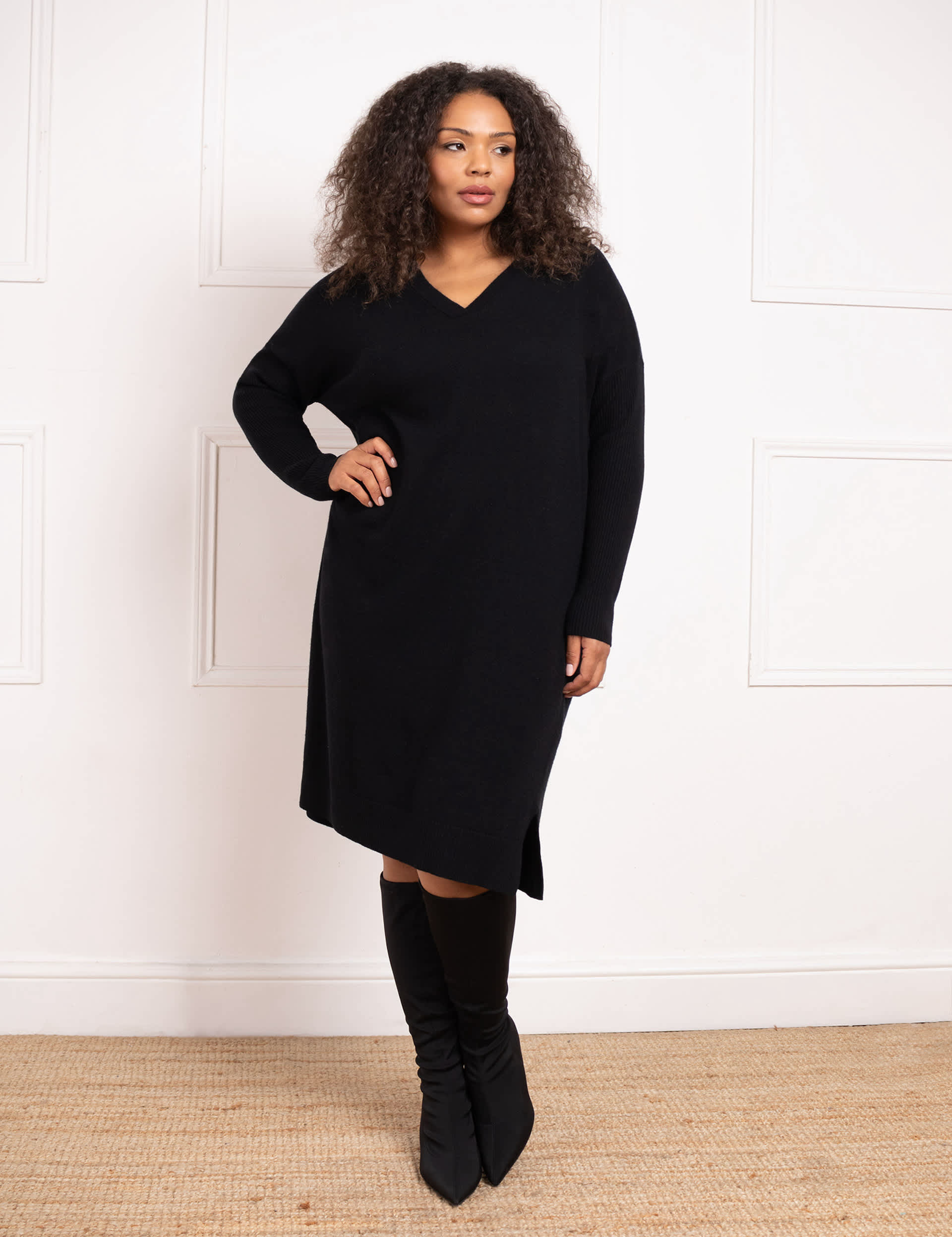 Live Unlimited London Women's V-Neck Knee Length Jumper Dress with Cashmere - 20 - Black, Black,Navy