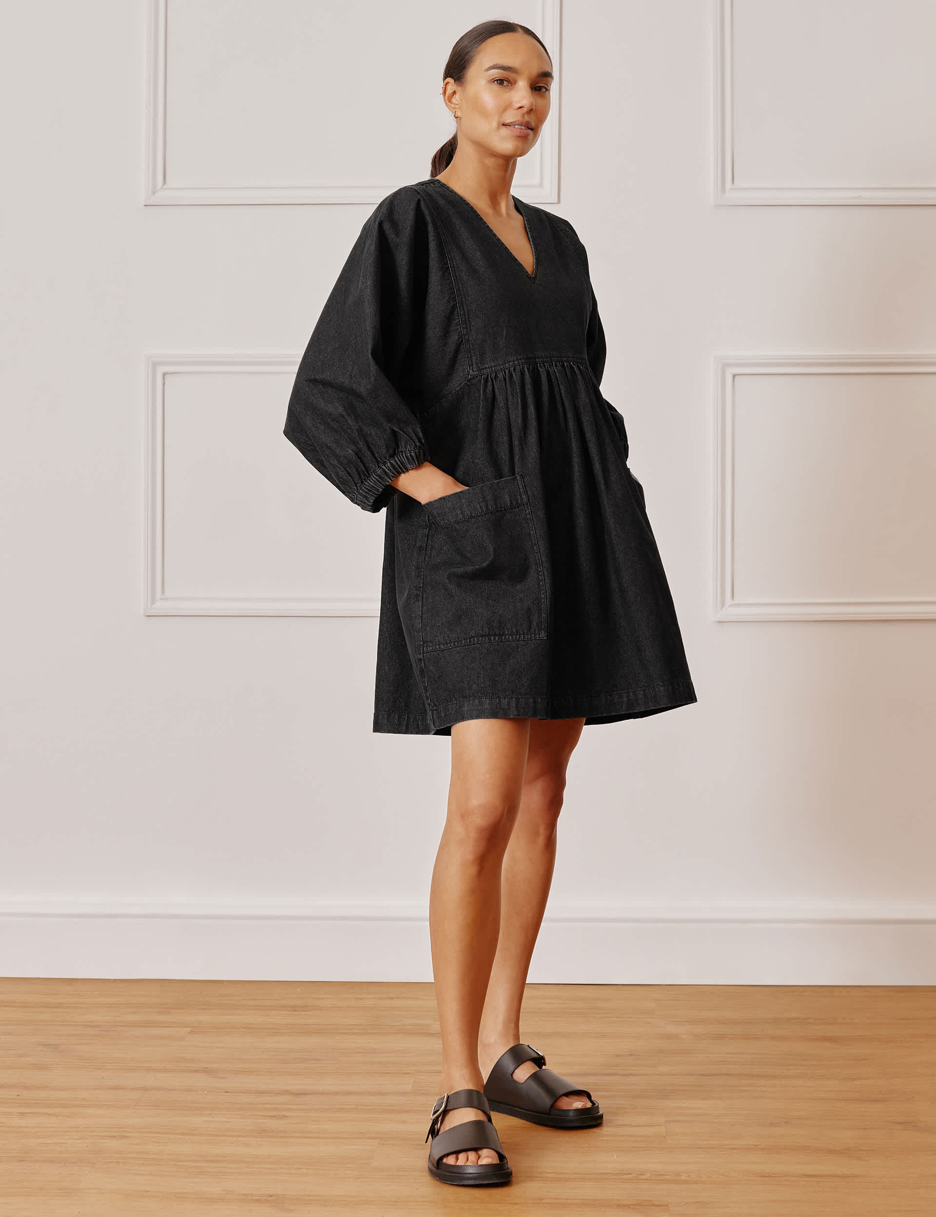 Albaray Women's Denim V-Neck Mini Smock Dress
