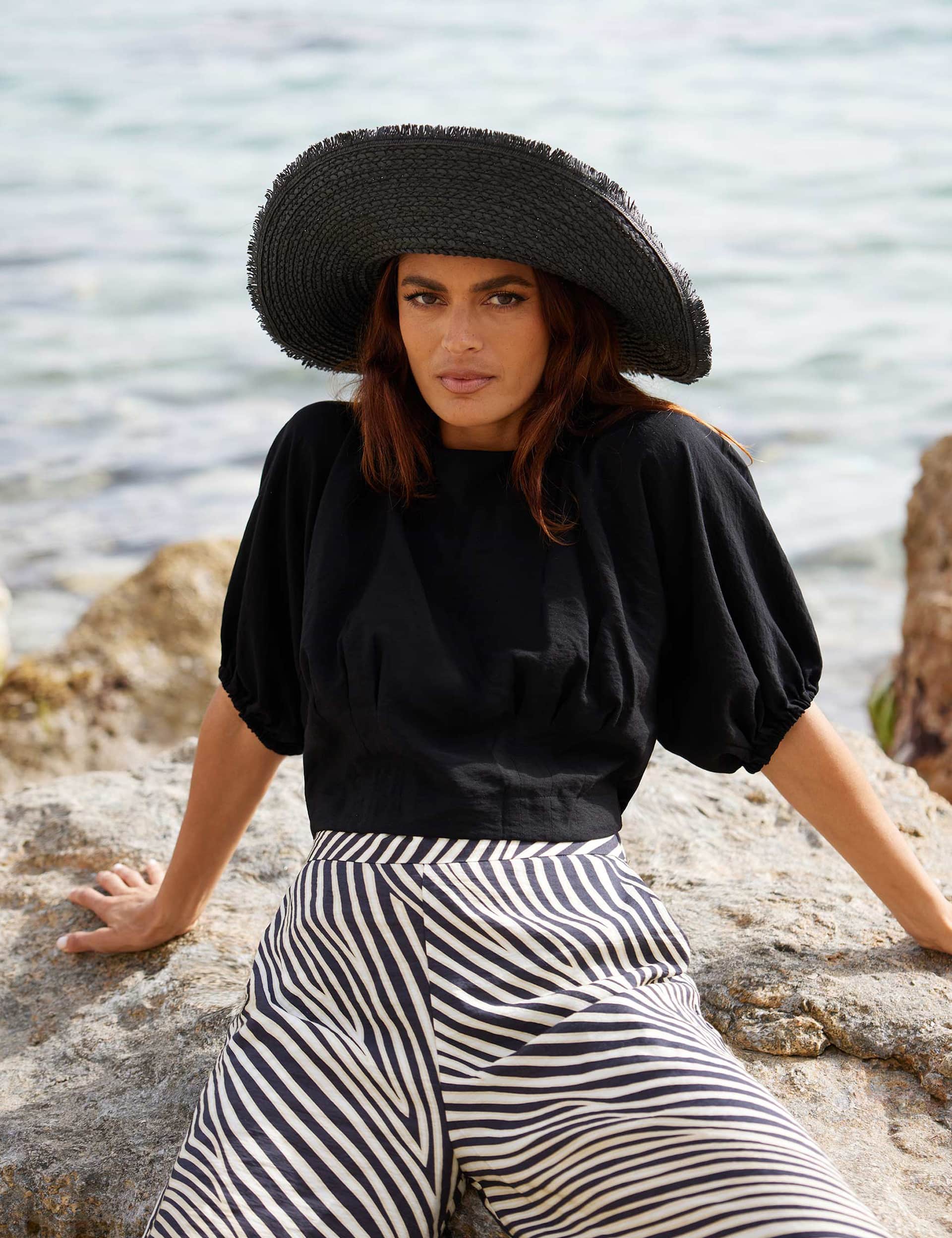 Ro&Zo Women's Round Neck Relaxed Blouson Sleeve Top