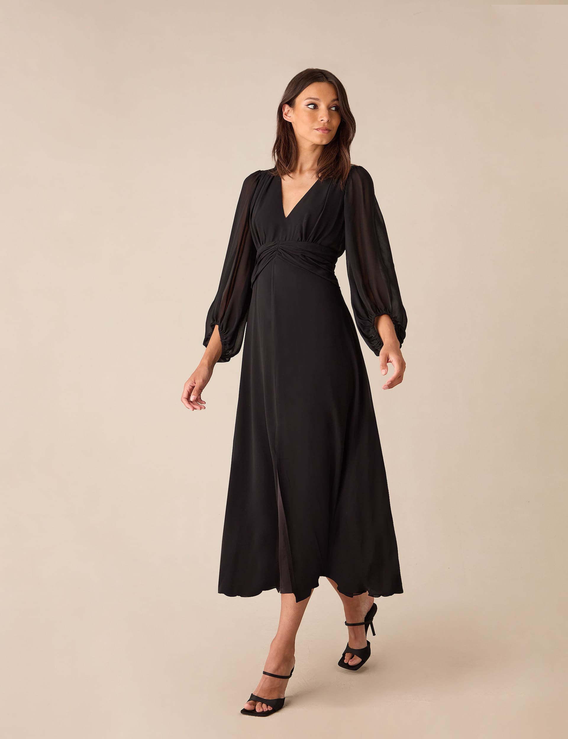 Ro&Zo Women's V-Neck Ruched Midi Waisted Dress