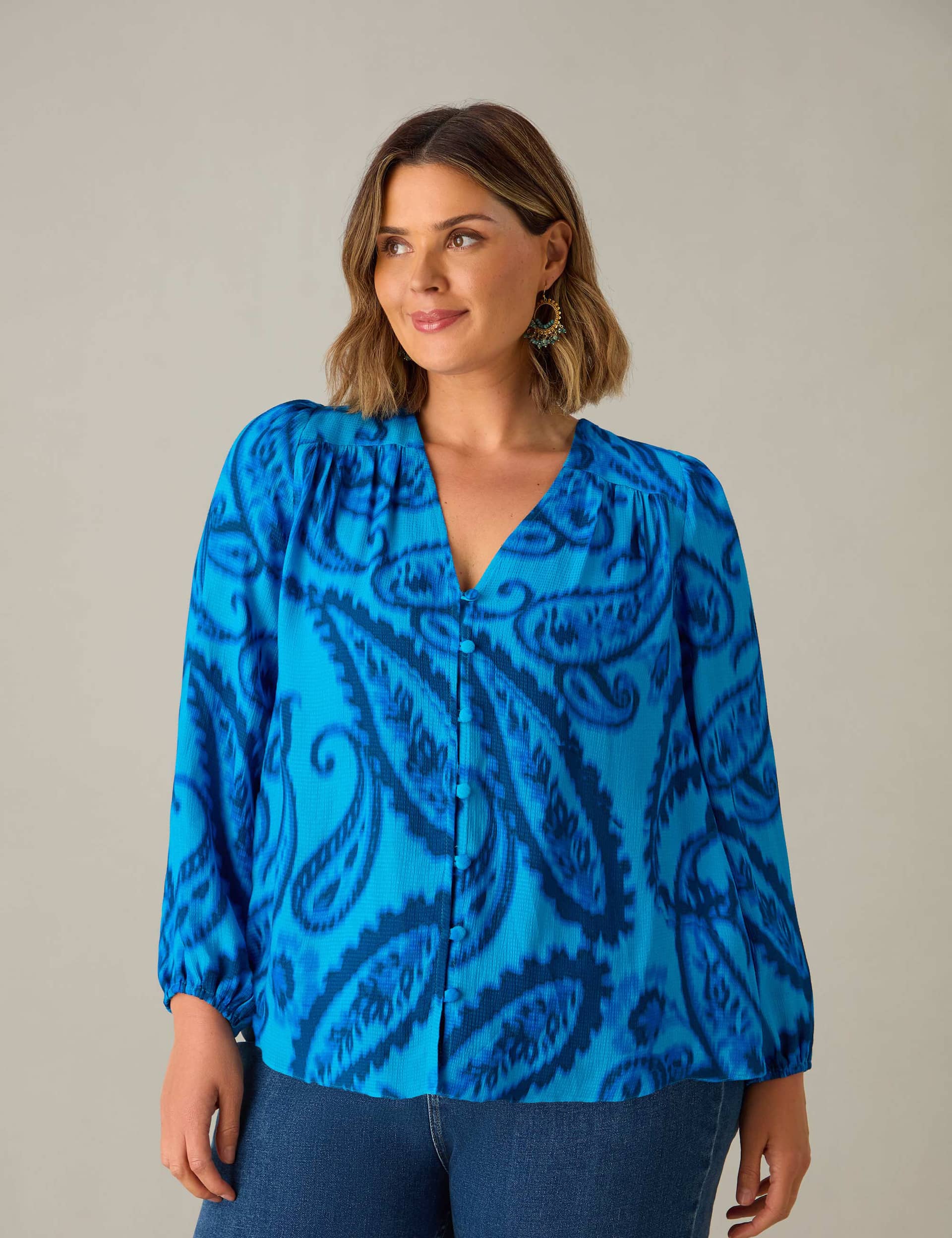 Live Unlimited London Women's Paisley V-Neck Blouse - 16REG - Blue Mix, Blue Mix