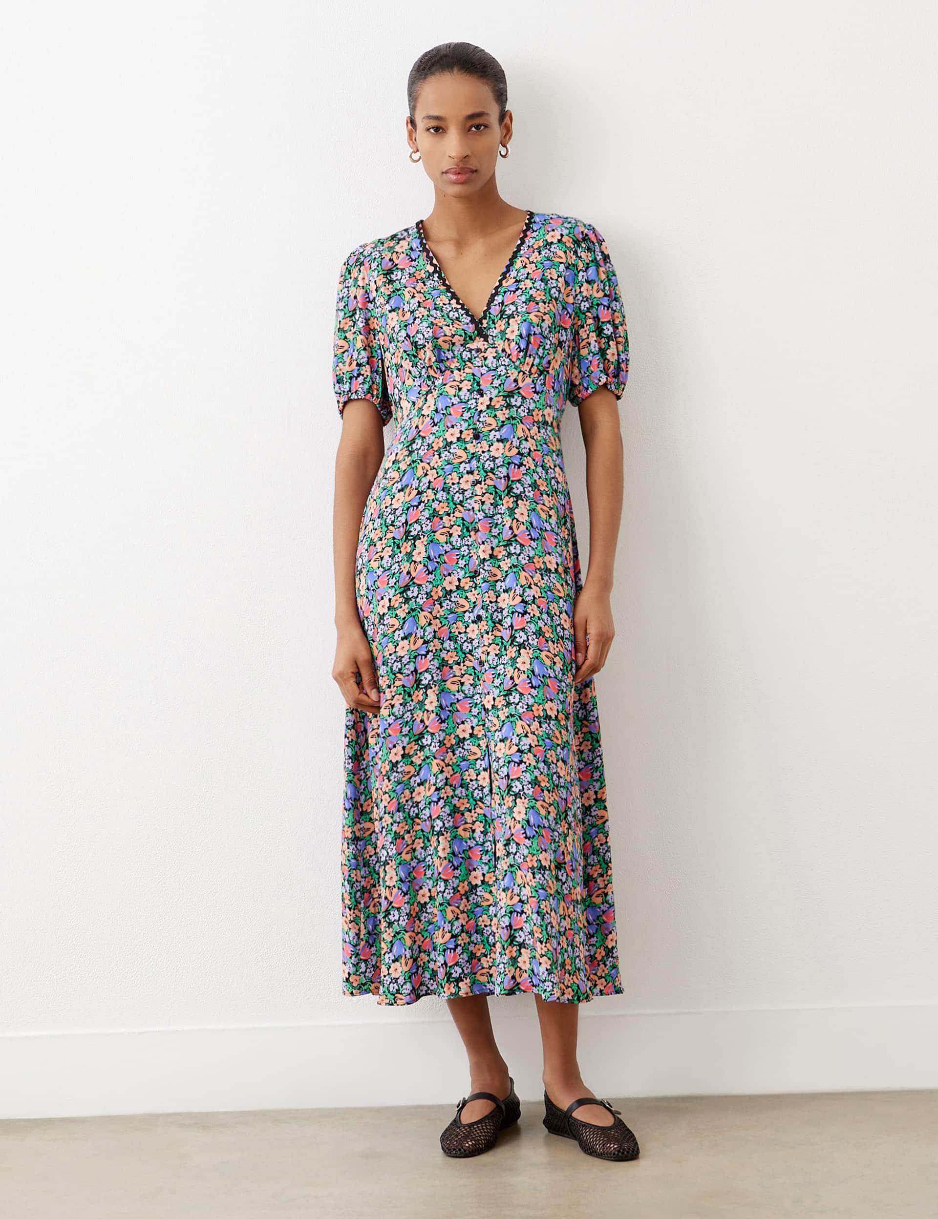 Finery London Women's Crepe Floral V-Neck Midi Tea Dress