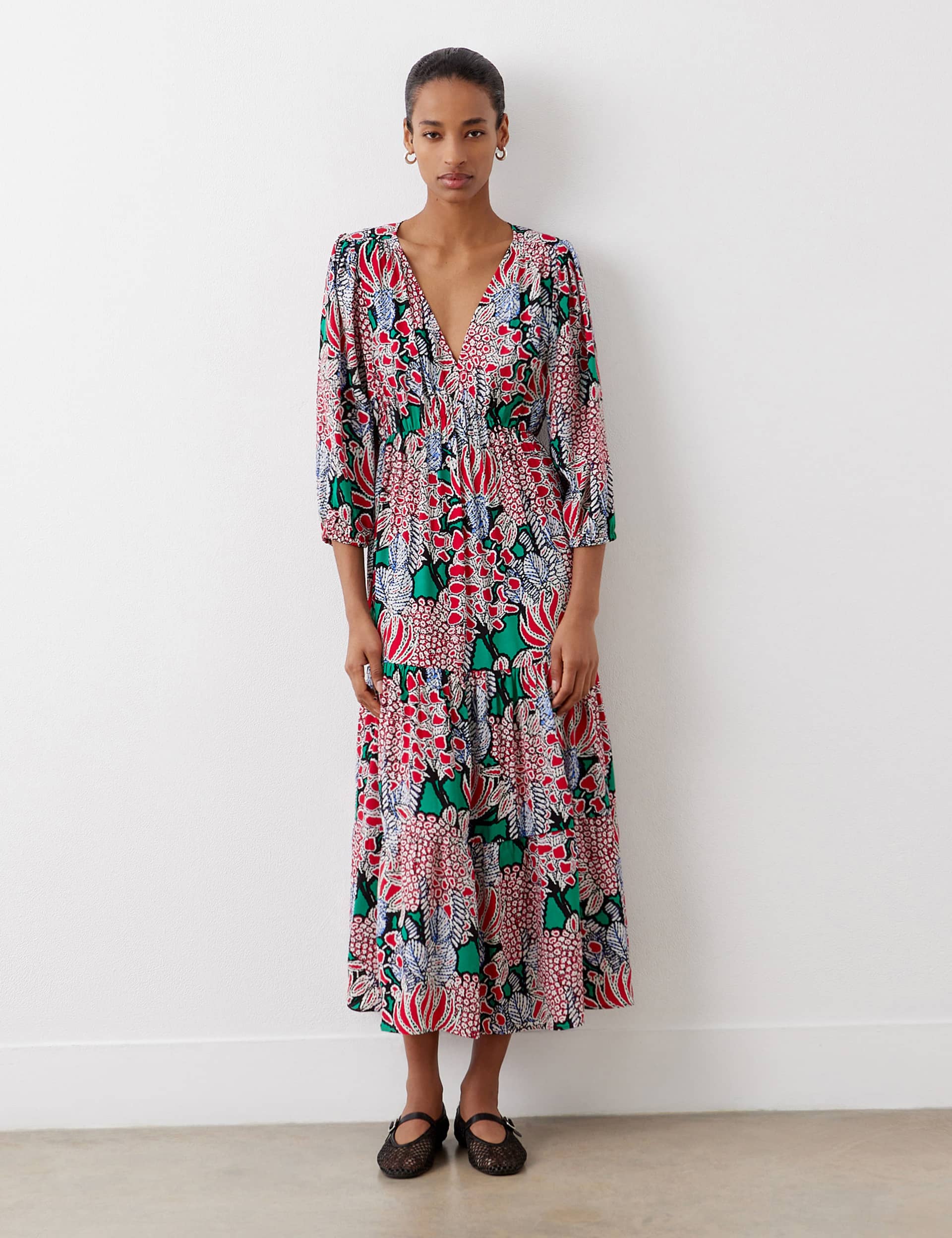 Finery London Women's Crepe Floral V-Neck Midi Tiered Dress