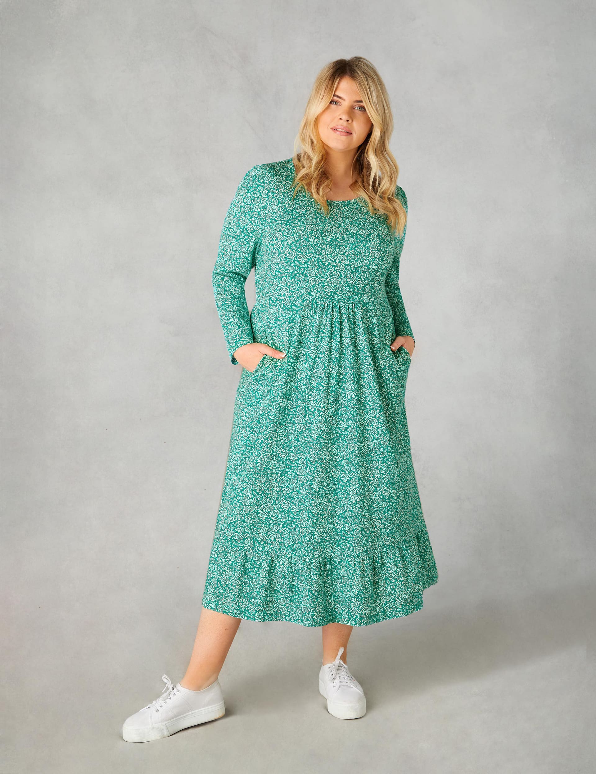 Live Unlimited London Women's Pure Cotton Printed Midaxi Tiered Dress - 20 - Green Mix, Green Mix