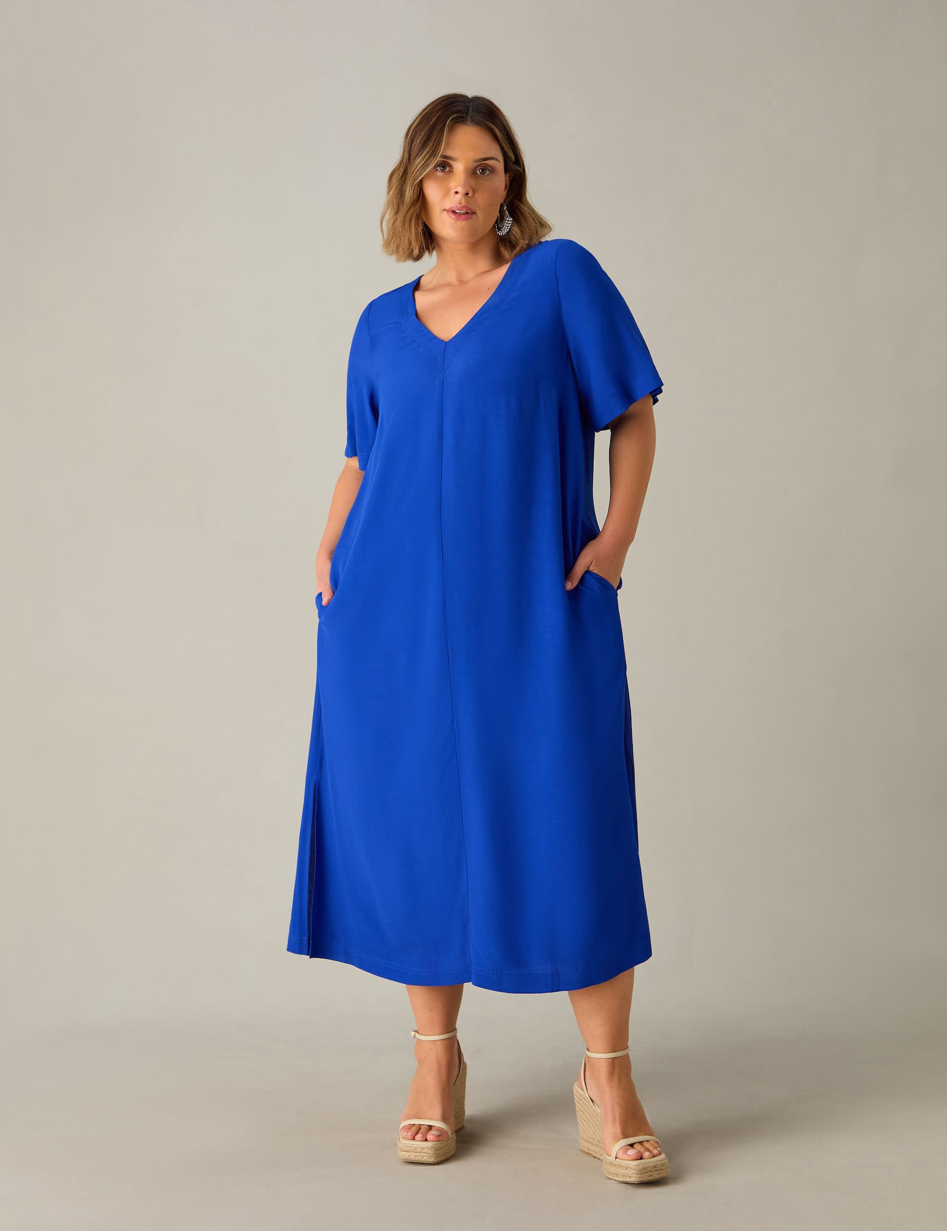 Live Unlimited London Women's V-Neck Maxi Relaxed T-Shirt Dress - 22 - Blue, Blue