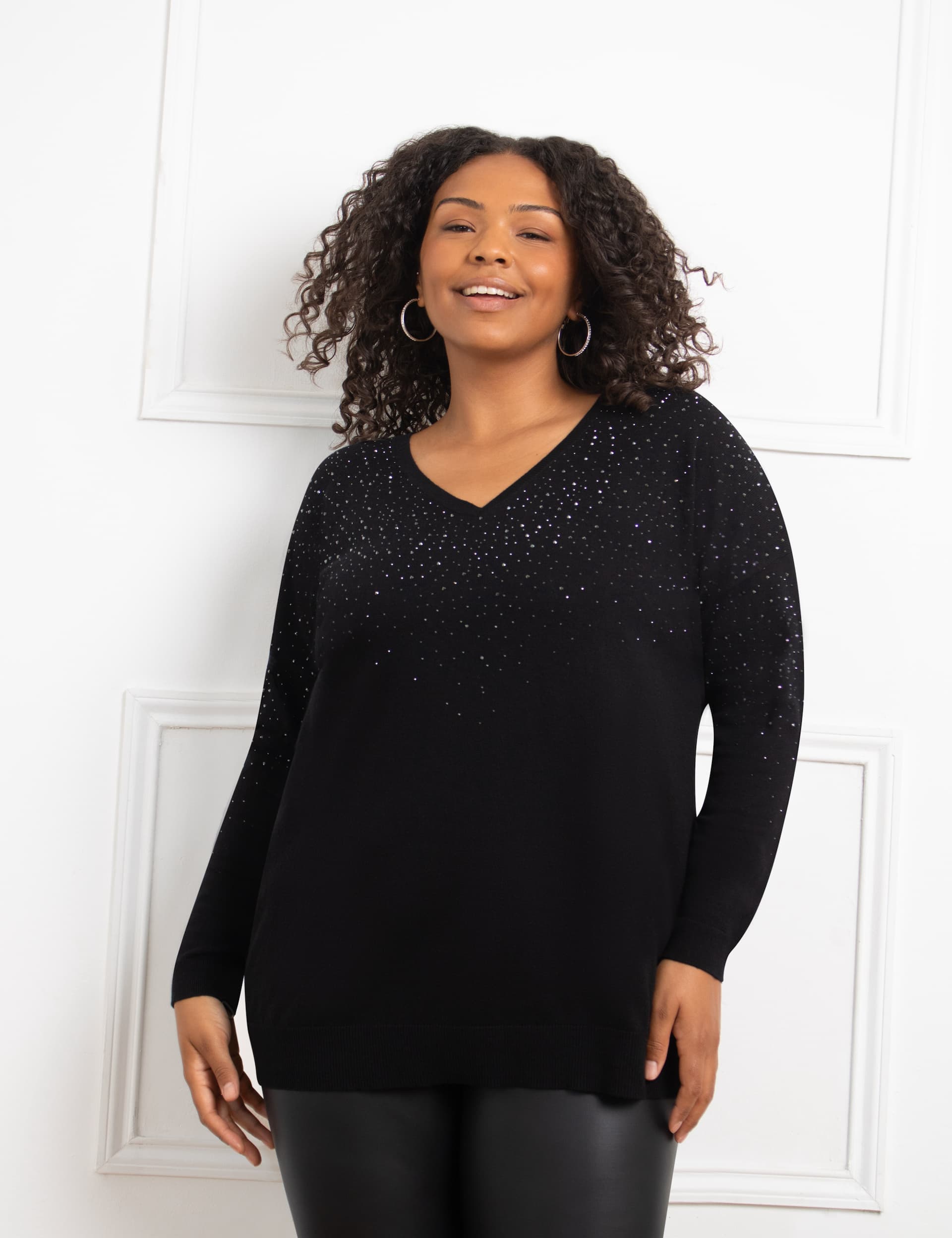 Live Unlimited London Women's Embellished V-Neck Jumper with Cashmere - 20 - Black, Navy,Black