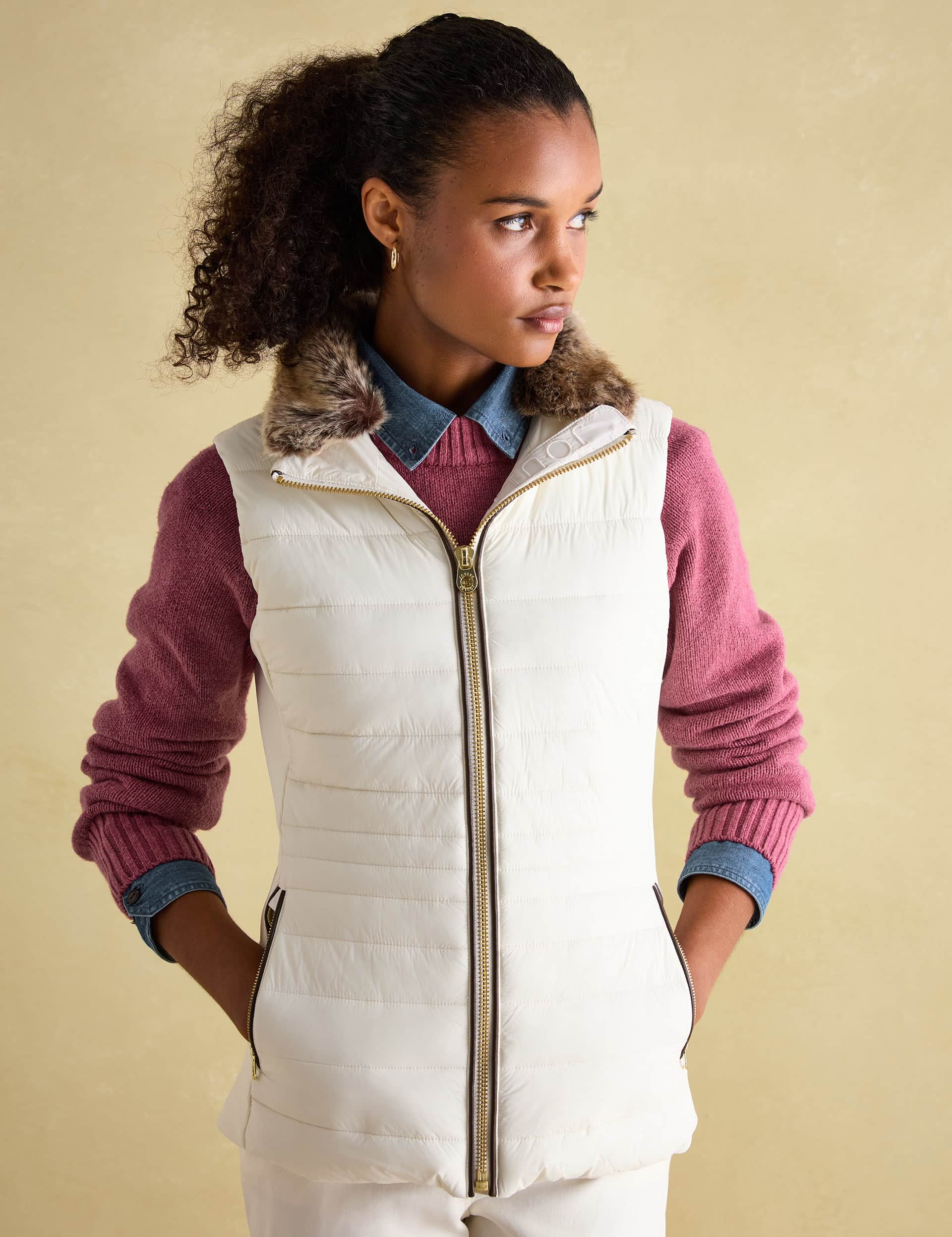 Joules Women's Showerproof Padded Faux Fur Collar Gilet - 18 - White, White,Brown