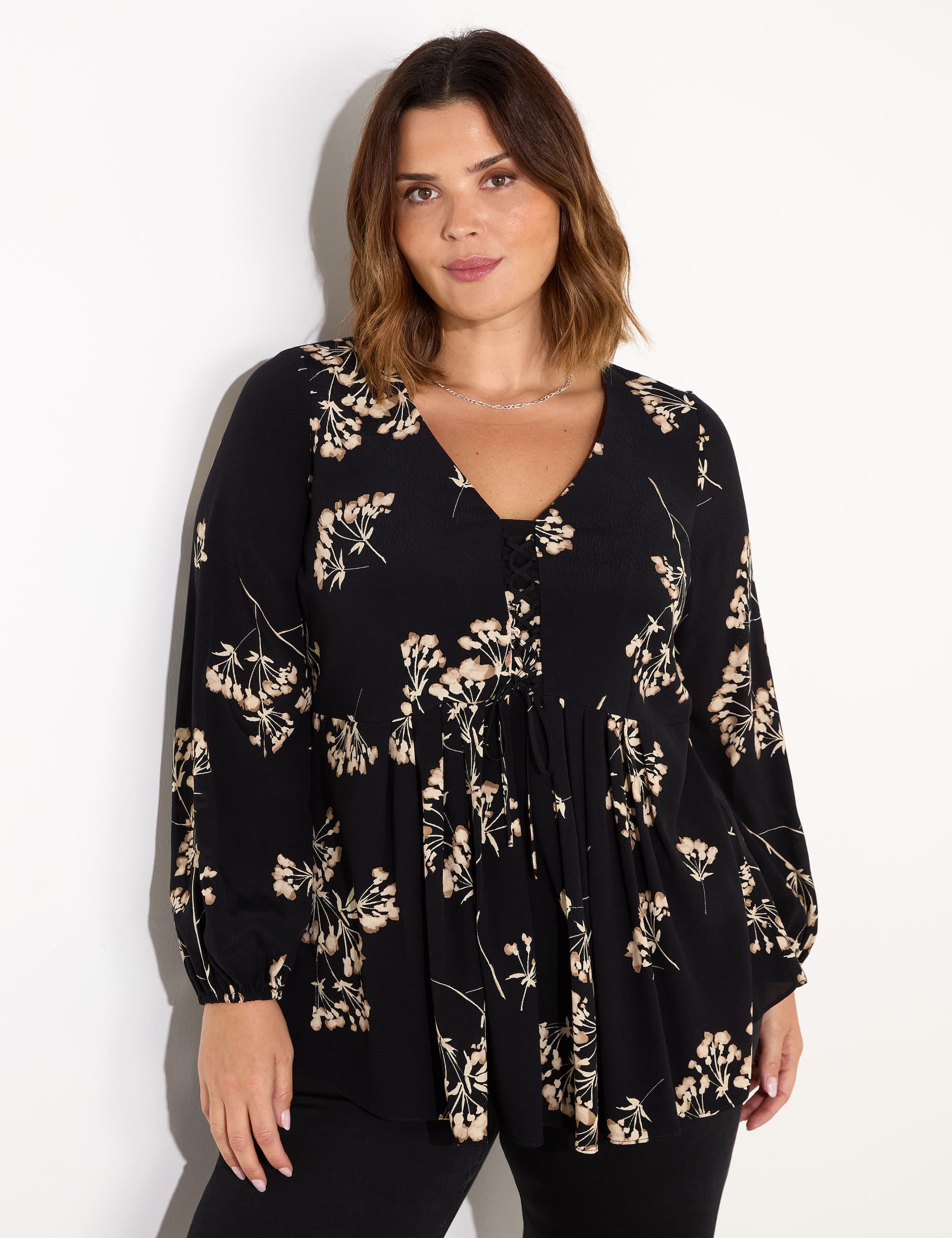 Live Unlimited London Women's Floral Pleat Detail Tie Front Blouse - 20REG - Black Mix, Black Mix