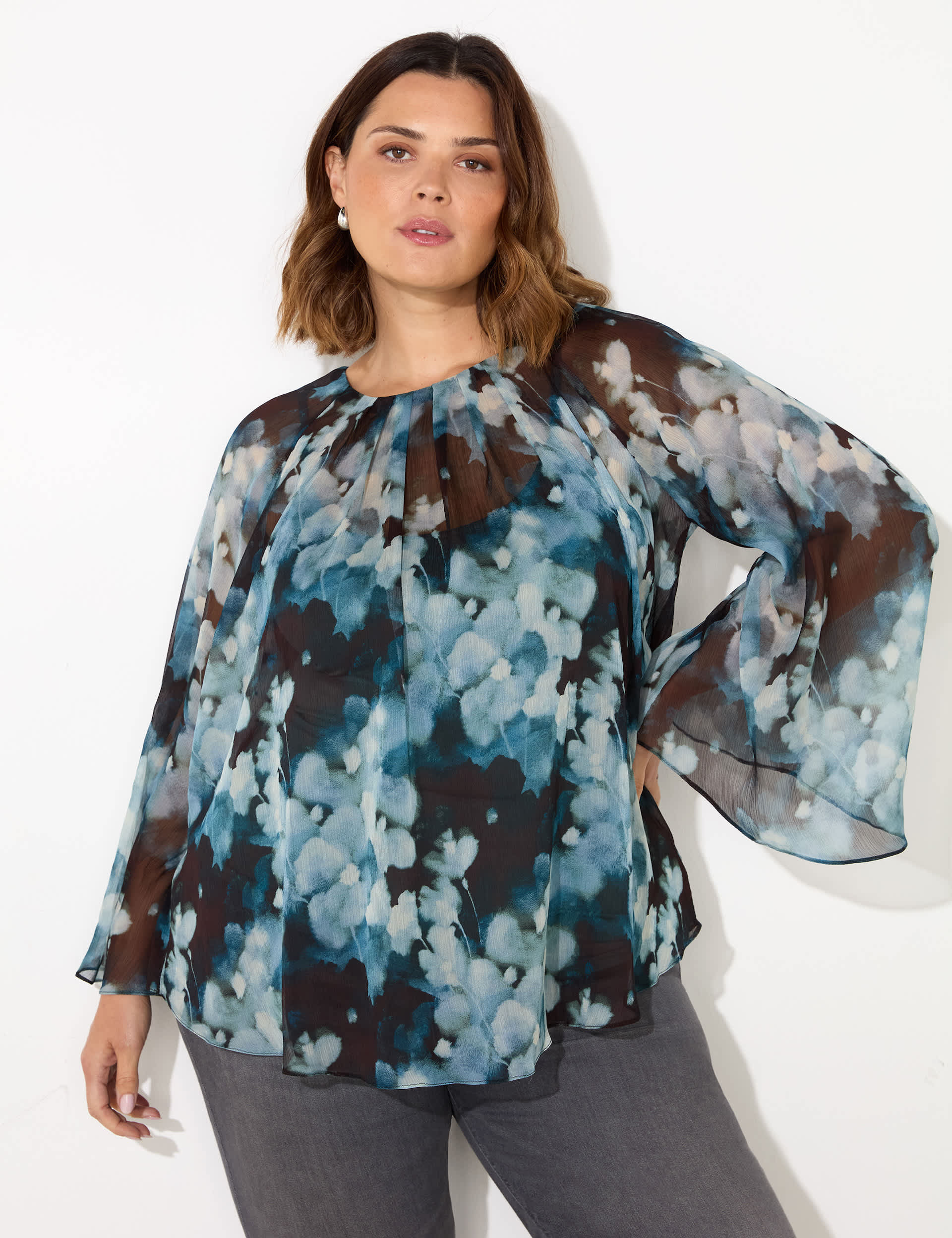 Live Unlimited London Women's Floral Pleated Top - 22 - Blue Mix, Blue Mix