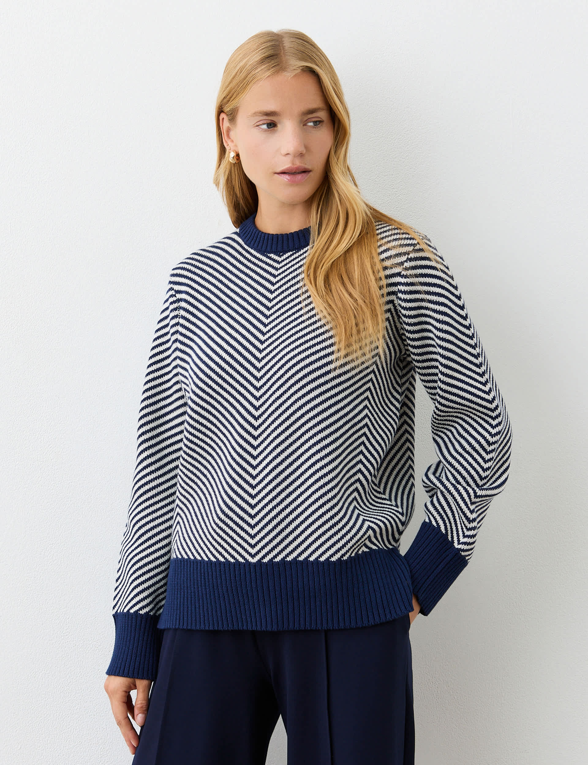 Finery London Women's Cotton Rich Chevron Jumper - 12 - Navy Mix, Navy Mix