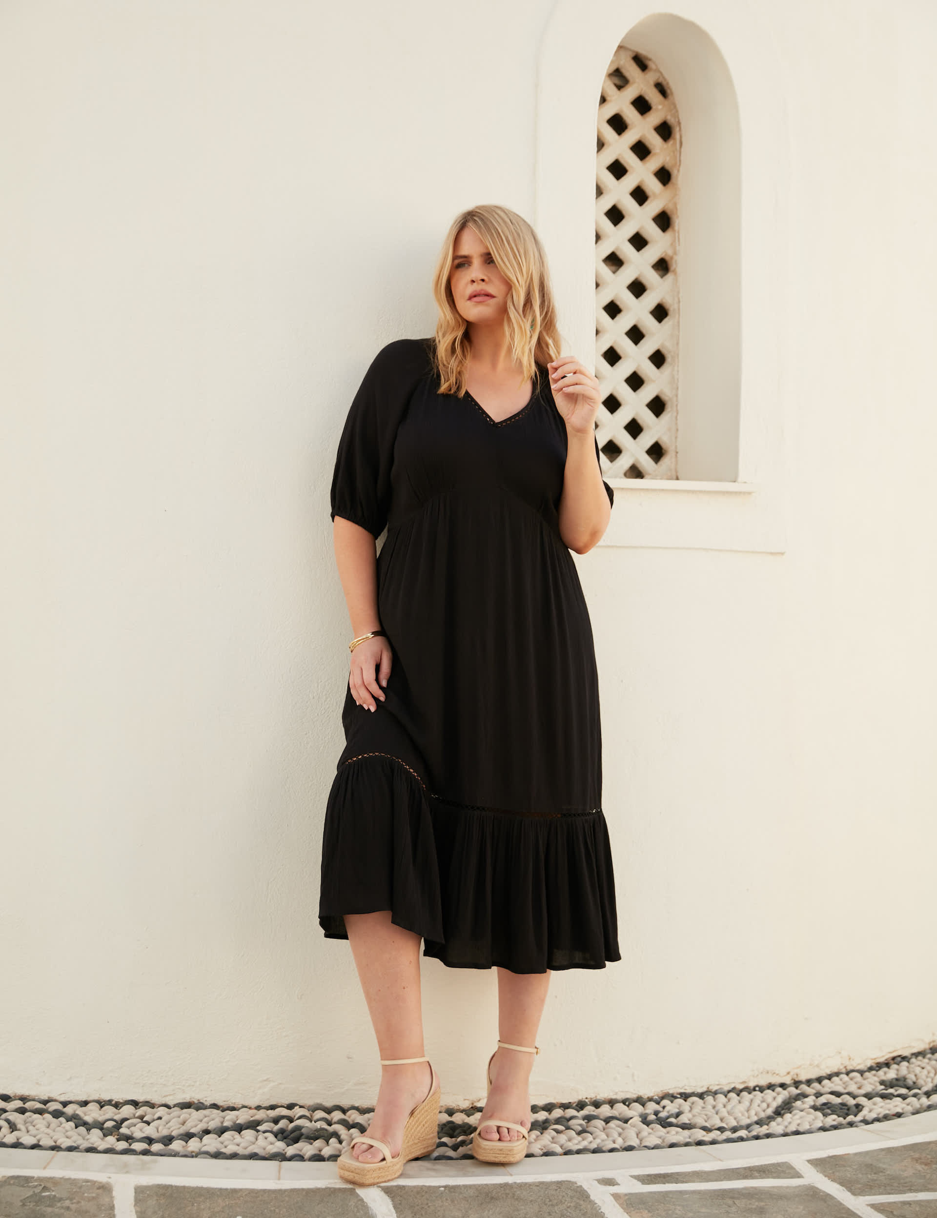 Live Unlimited London Women's V-Neck Tiered Midi Dress