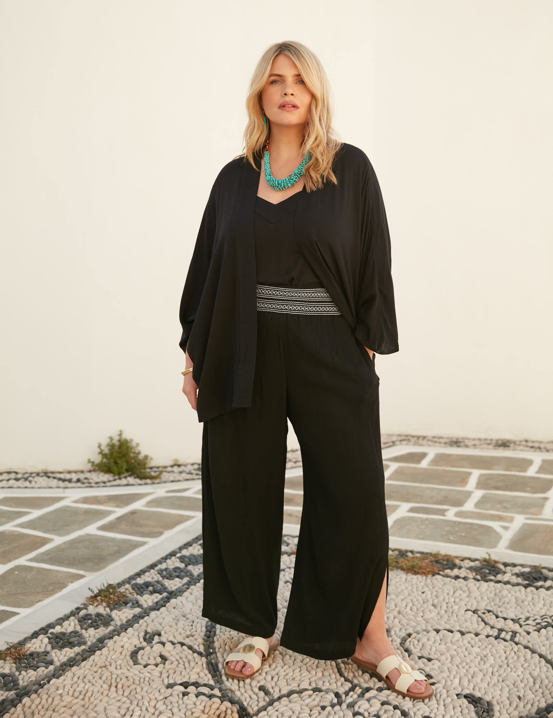 Live Unlimited London Women's V-Neck Cami Top