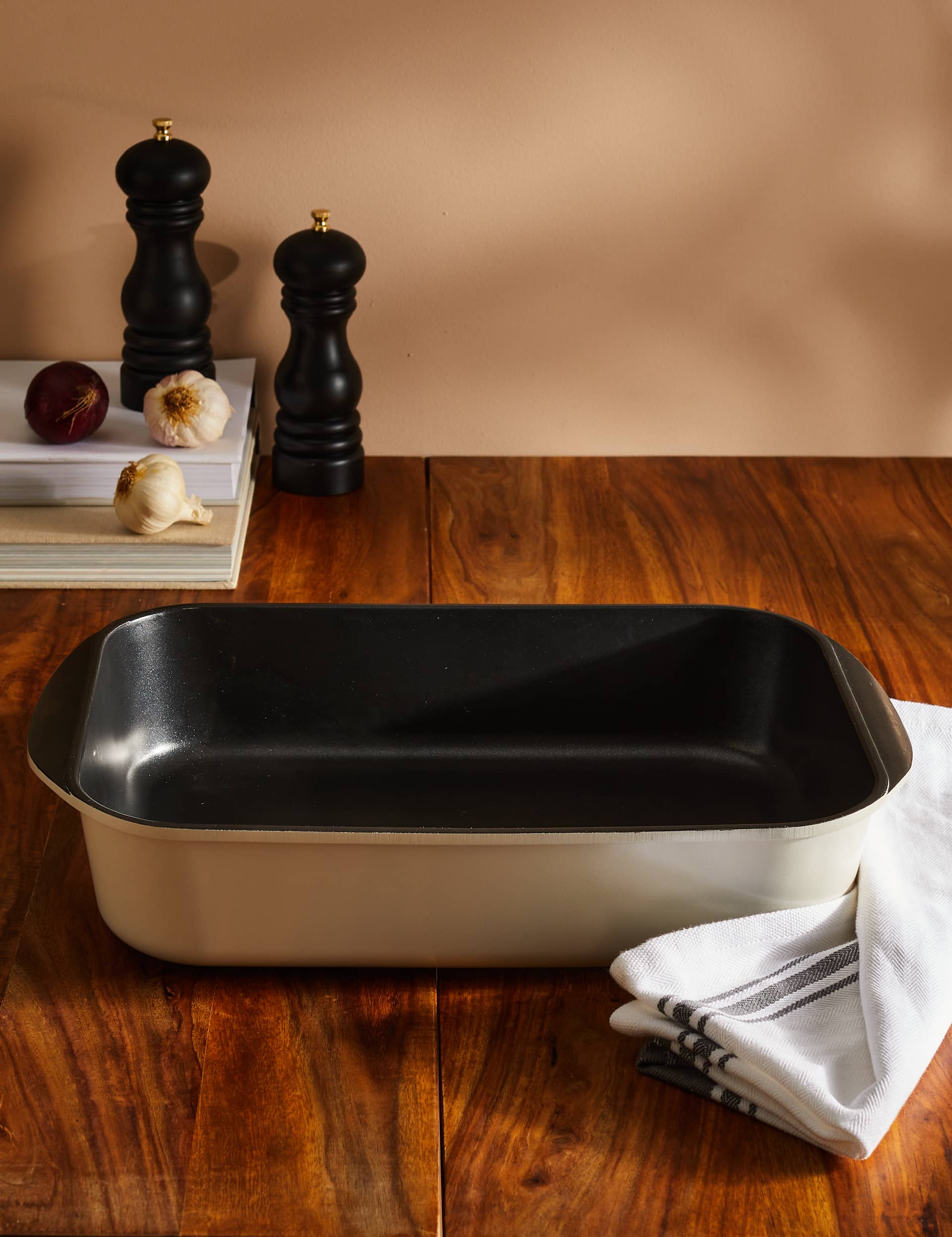 M&S Chef Large Cast Aluminium Roaster