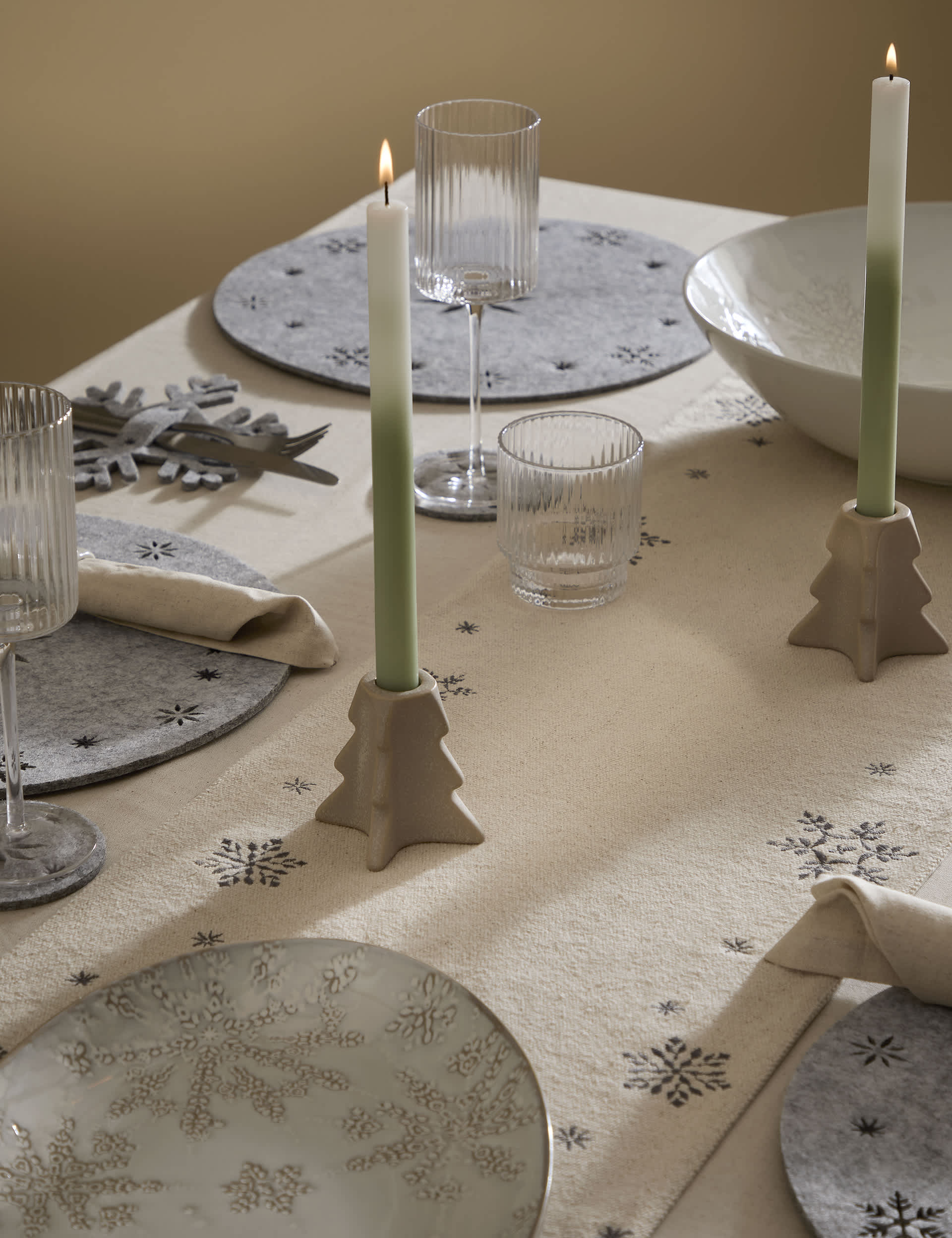 M&S Snowflake Table Runner - Natural, Natural