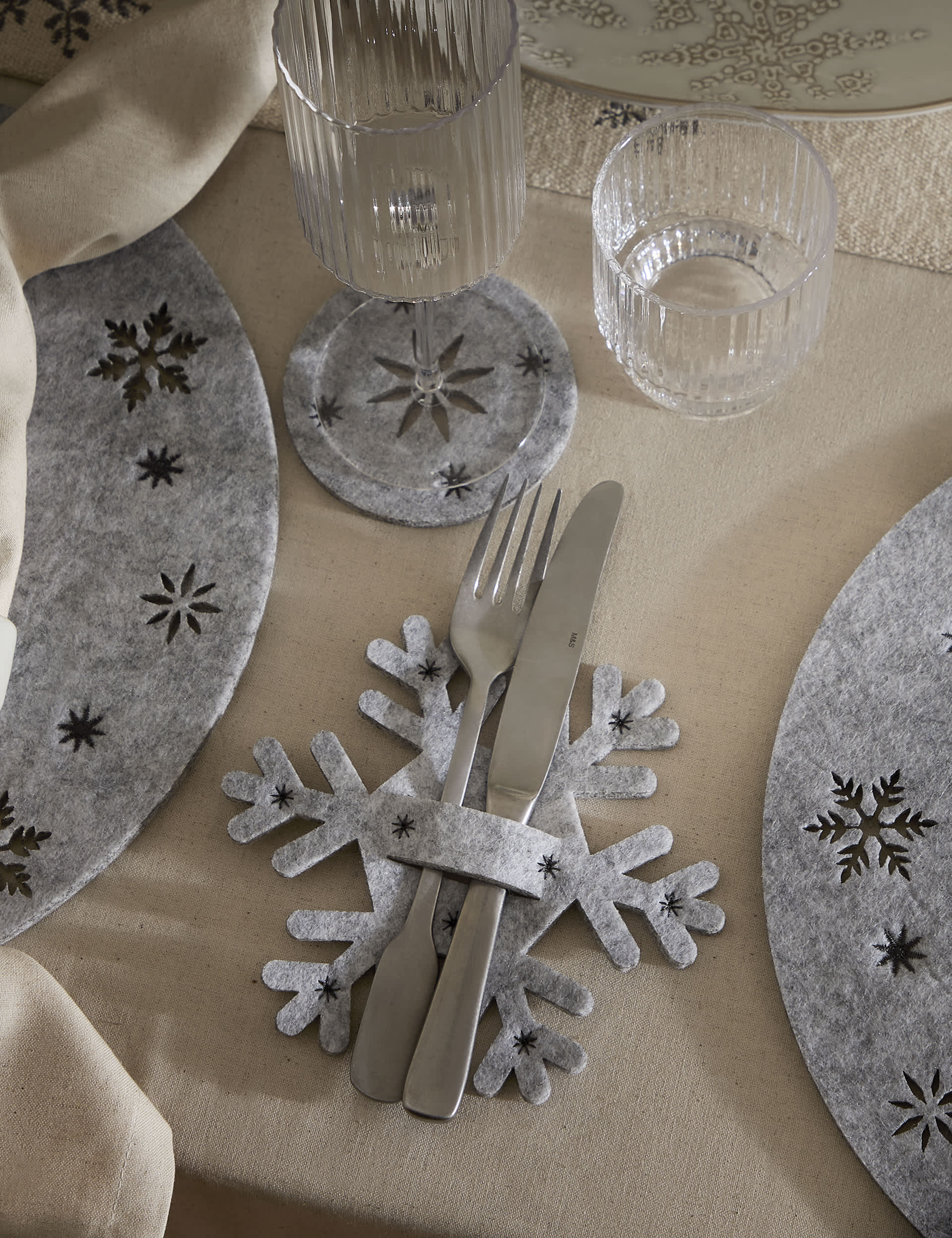 M&S Set of 4 Snowflake Cutlery Holders - Light Grey Mix, Light Grey Mix