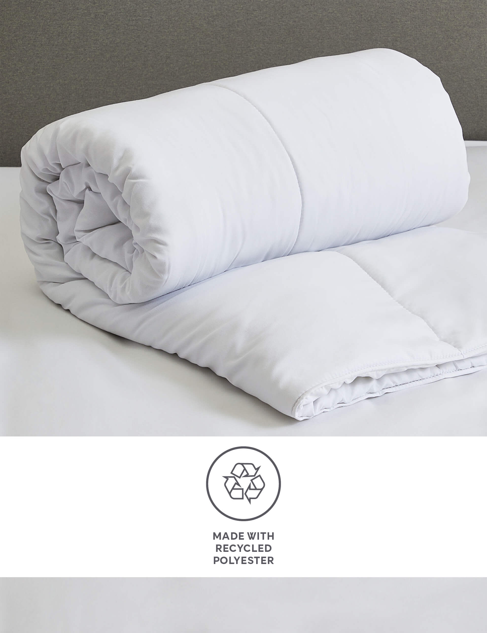 M&S Microfibre 4.5 Tog Duvet - DBL - White, White