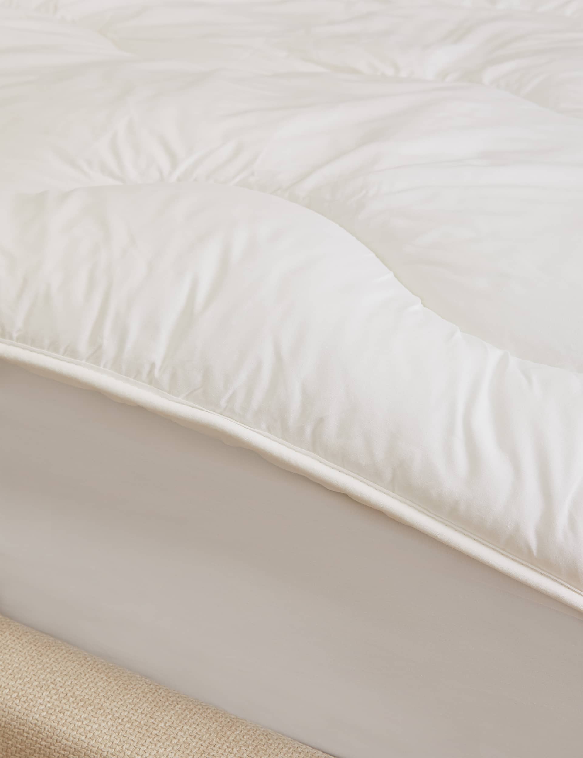 M&S Collection Comfortably Cool Mattress Topper - SGL - White, White