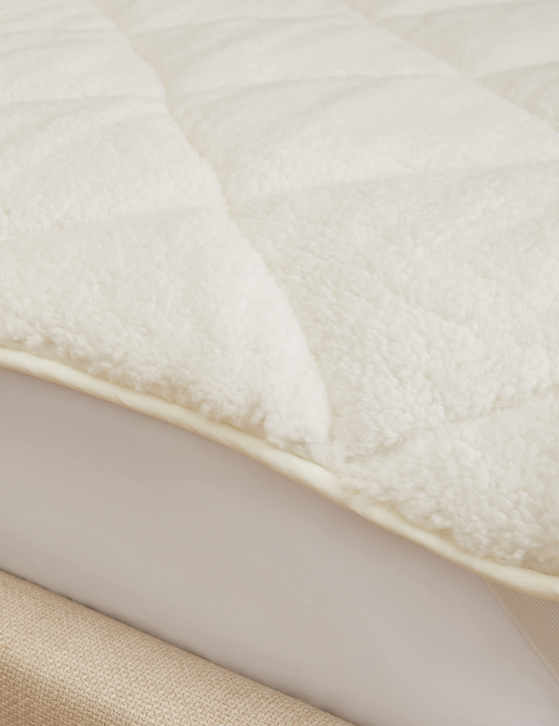 Sleep Solutions Teddy Fleece Mattress Topper - DBL - White, White