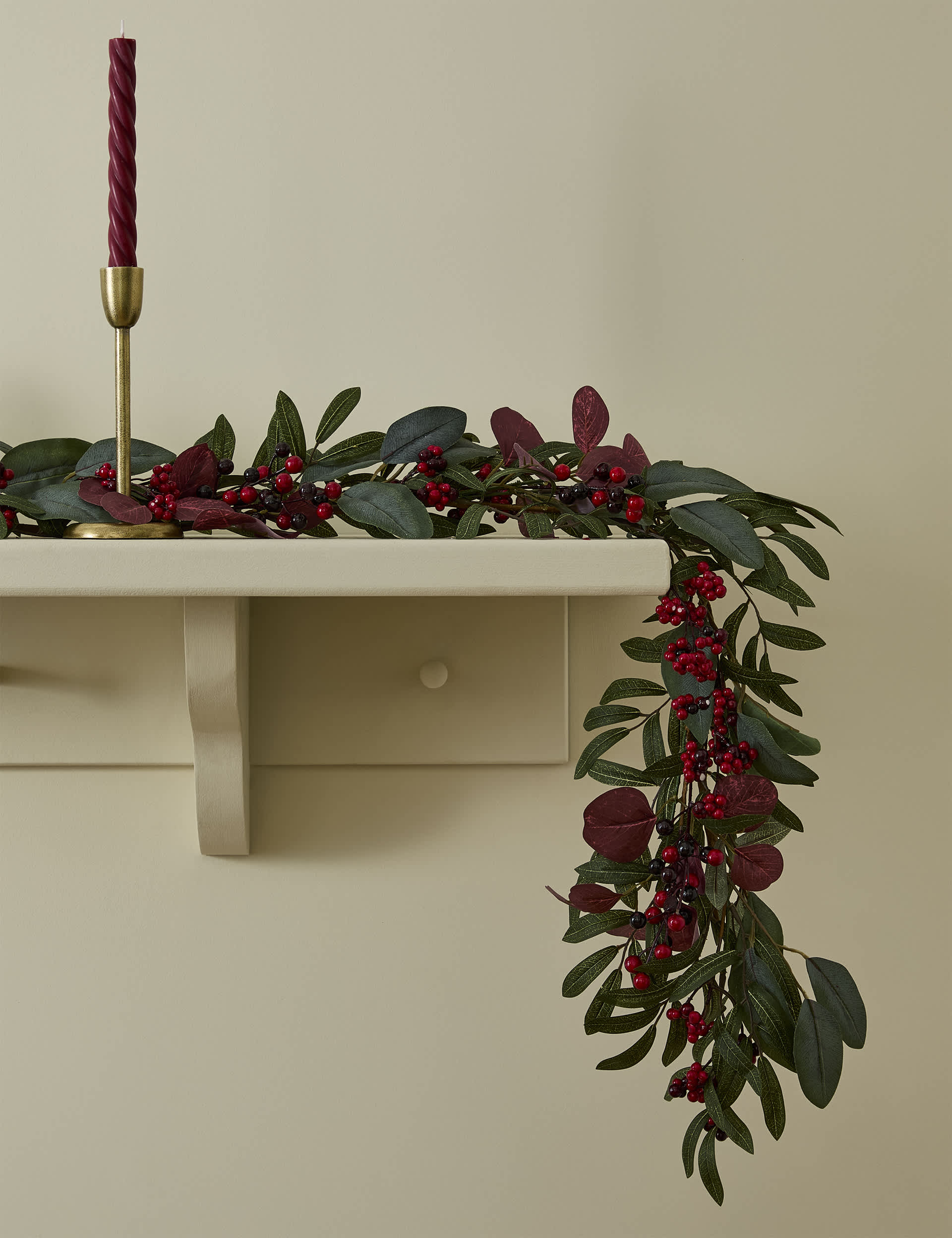 M&S 6ft Red Berry Garland - Red Mix, Red Mix