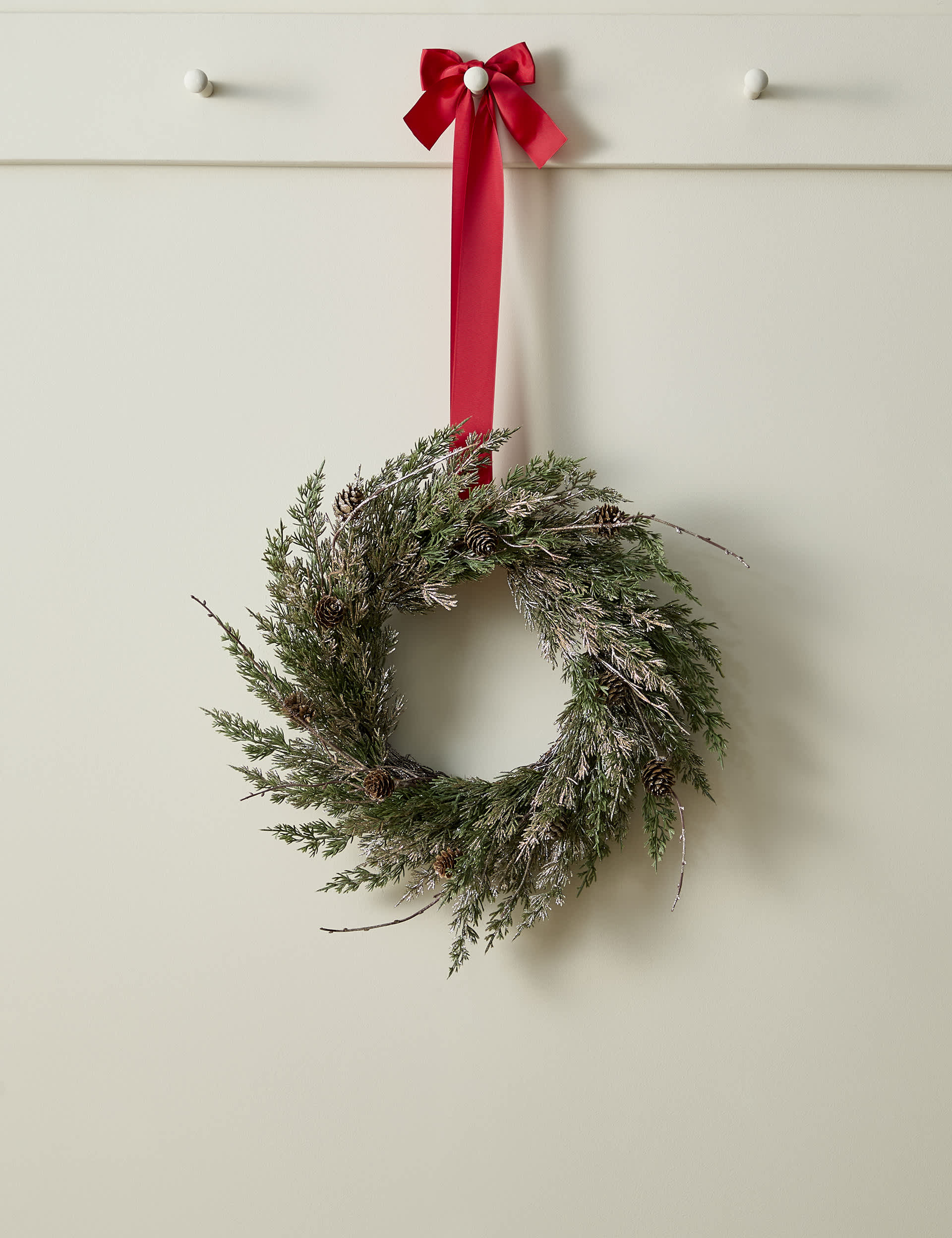 M&S Glitter Pine Cone Wreath - Gold Mix, Gold Mix