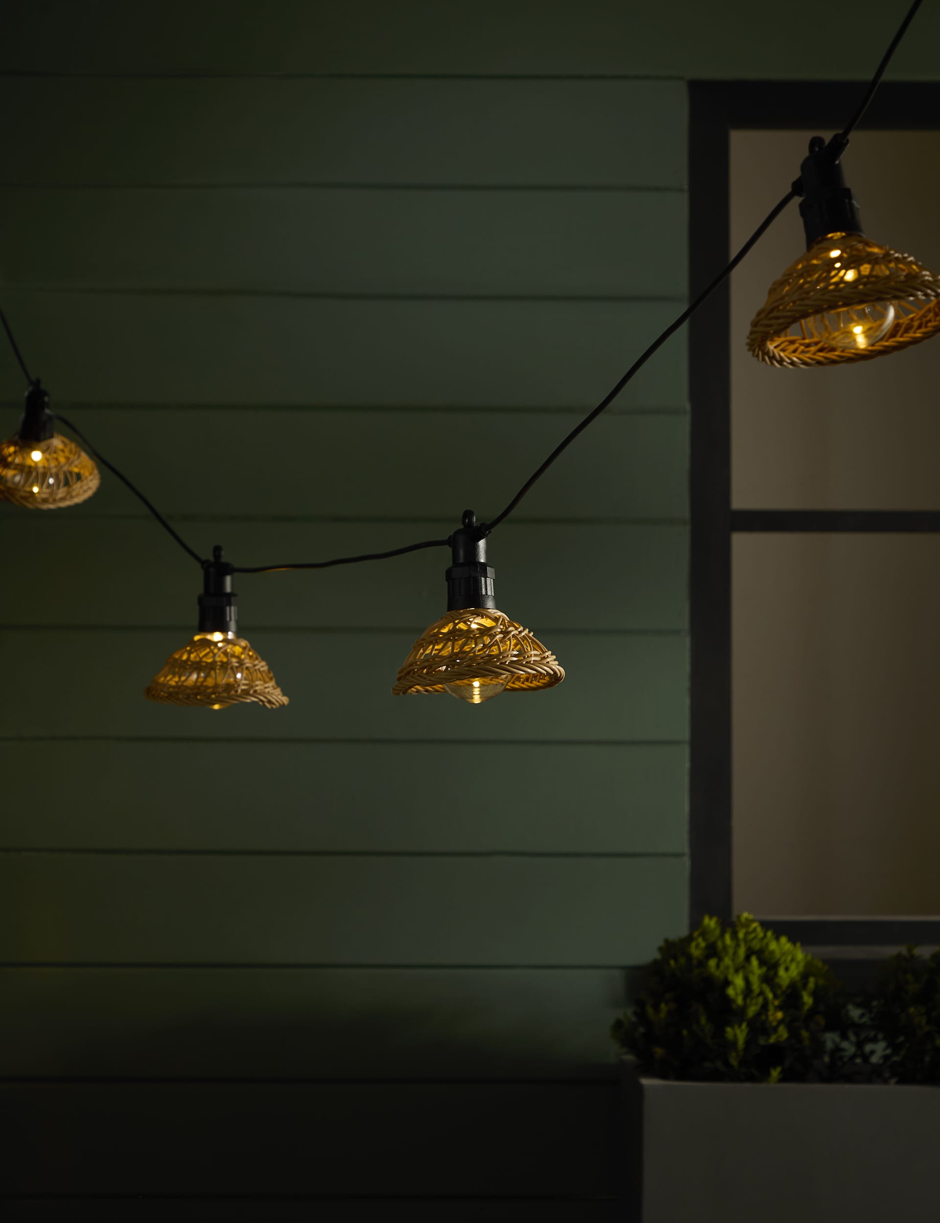 M&S 10 Natural Outdoor Solar Festoon Lights - Natural Mix, Natural Mix