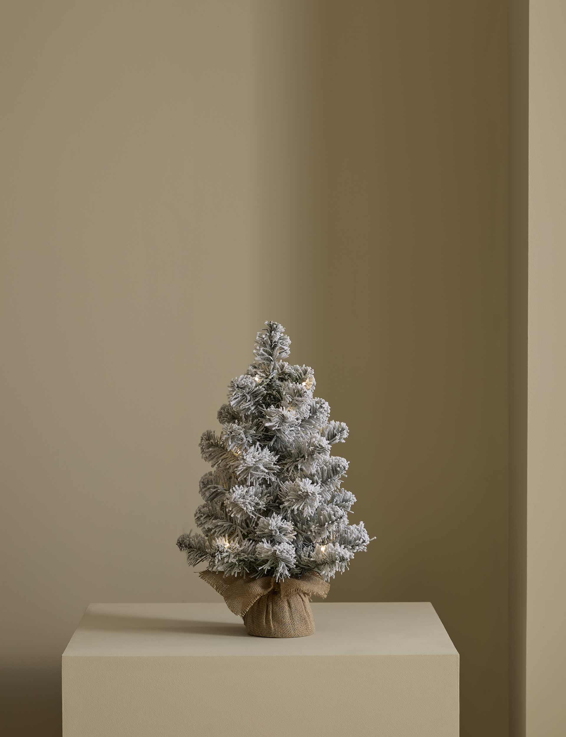 M&S 1.5ft Pre-lit Snowy Tree - White Mix, White Mix