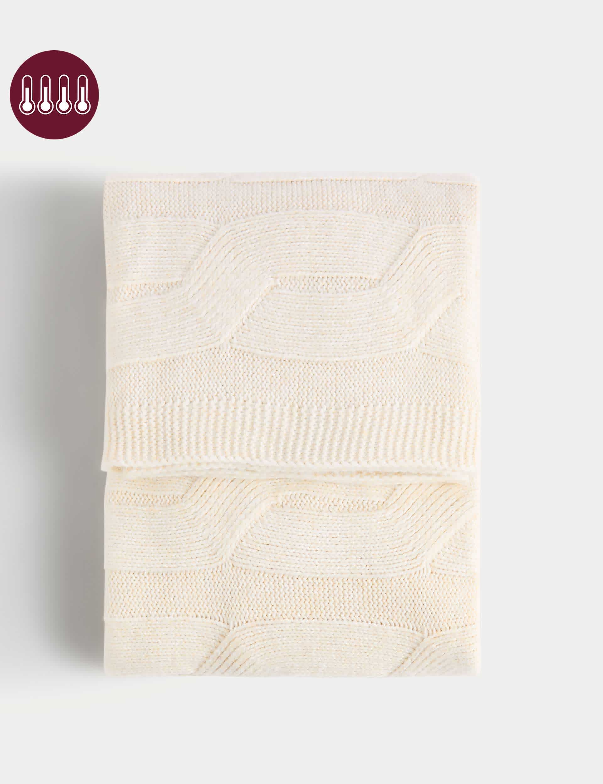 M&S Cable Knit Throw - Cream, Cream