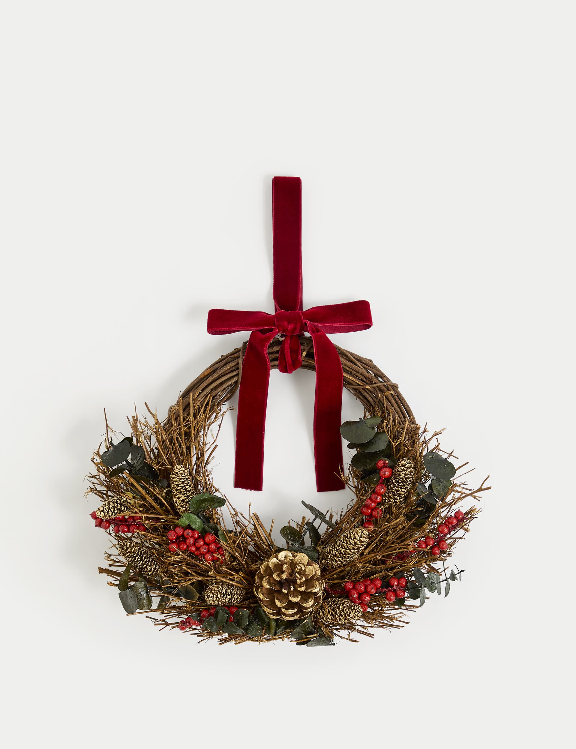 M&S Mandarin, Clove & Cinnamon Scented Wreath - Red Mix, Red Mix