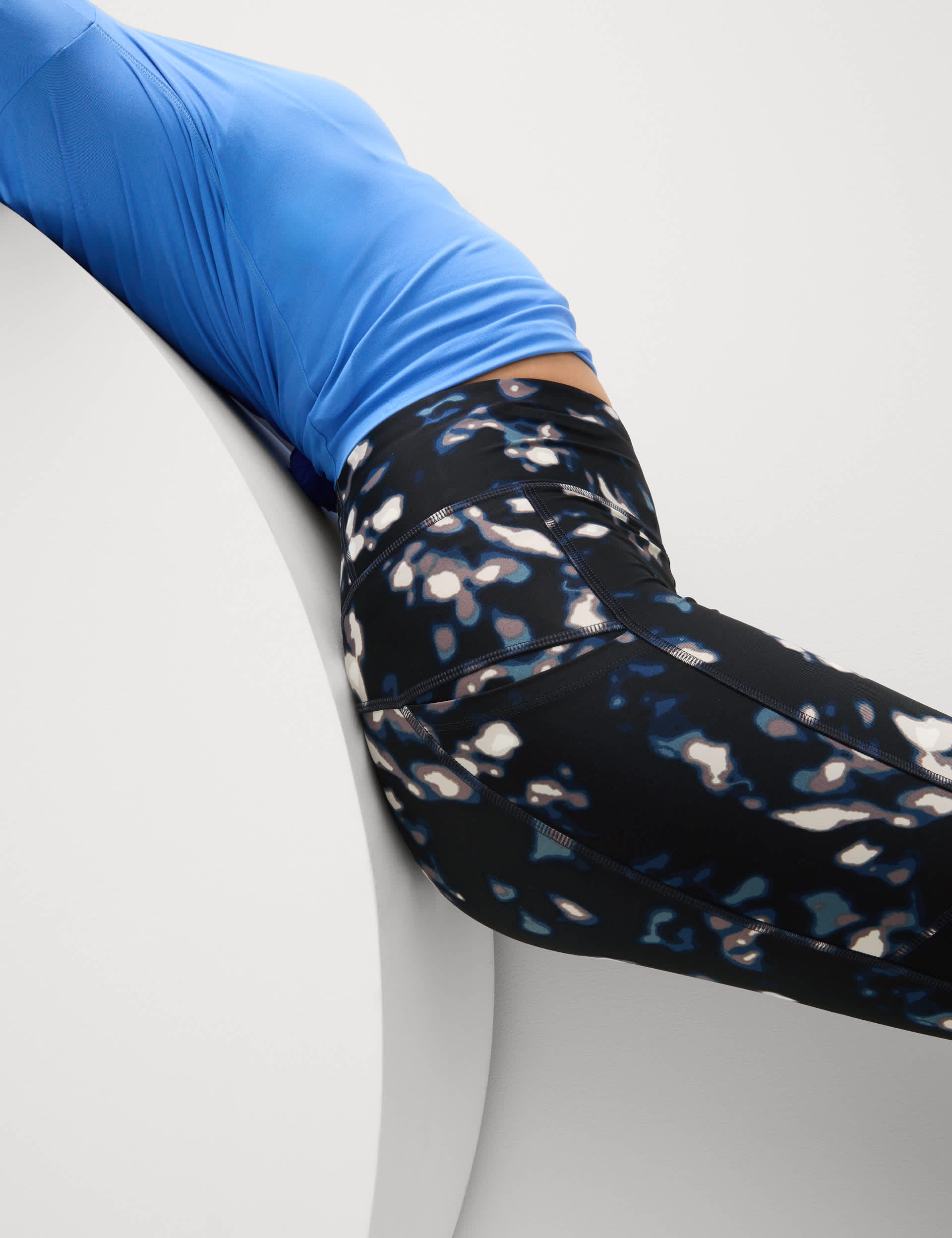 Goodmove Women's Go Move Printed 7/8 Gym Leggings - 14 - Blue Mix, Blue Mix