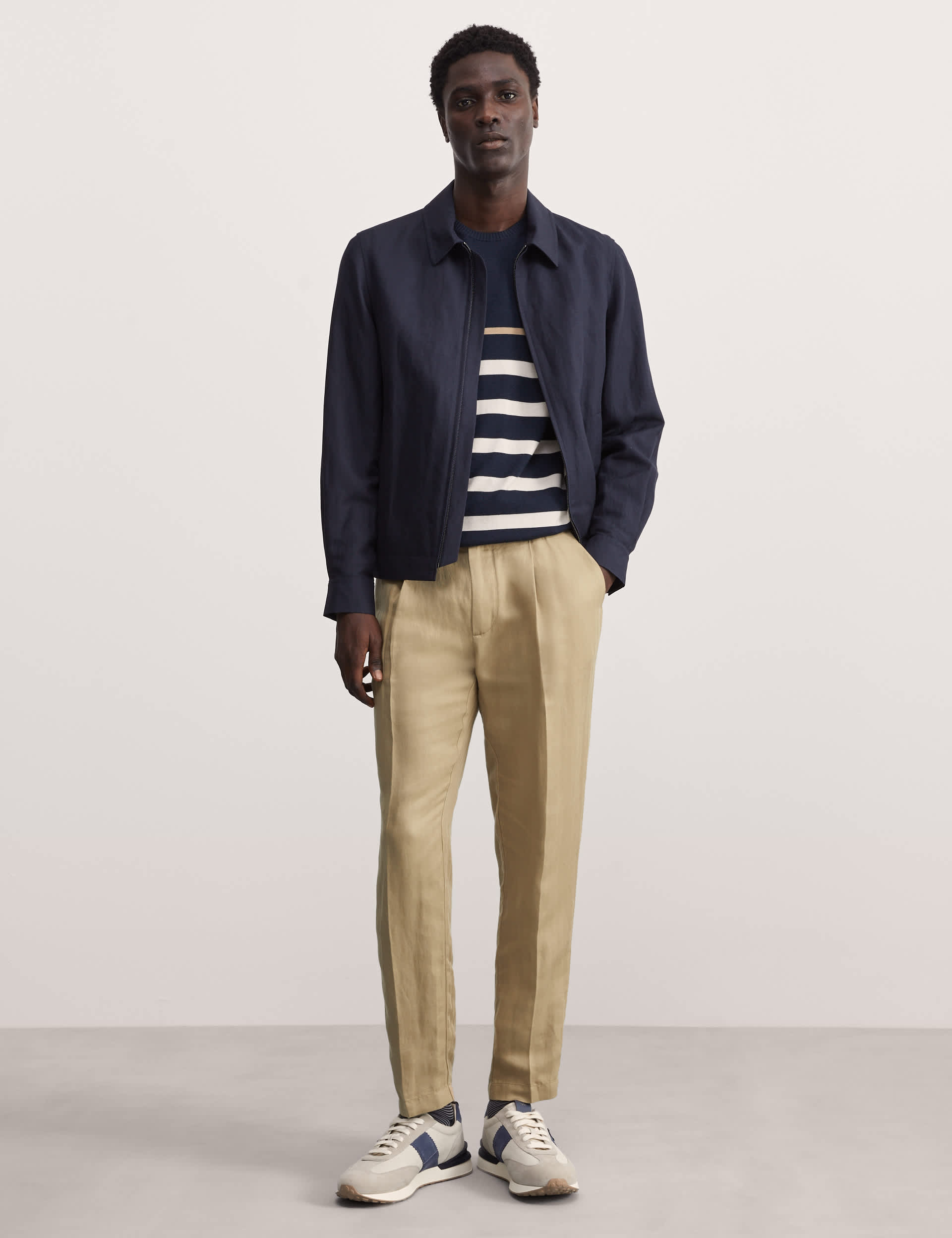 Jaeger Men's Tapered Fit Linen Blend Single Pleat Trousers