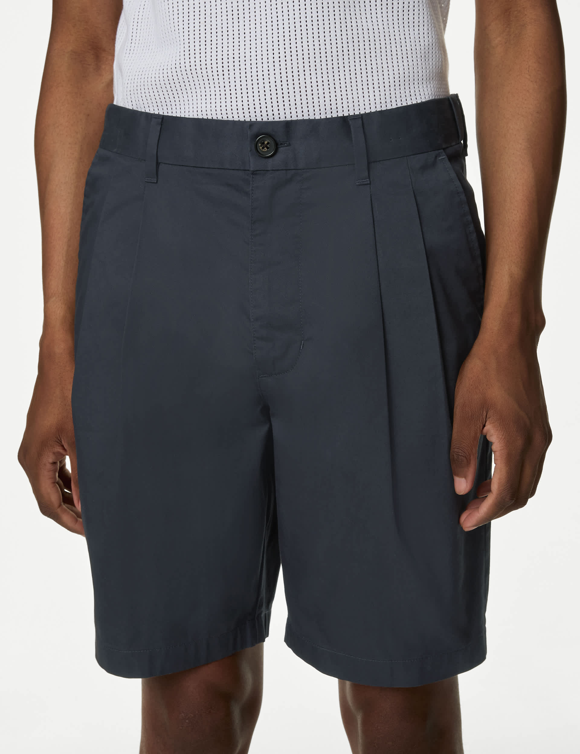 M&S Men's Super Lightweight Twin Pleat Chino Shorts - 36 - Navy, Dark Bronze,Natural,Navy,Air Force 