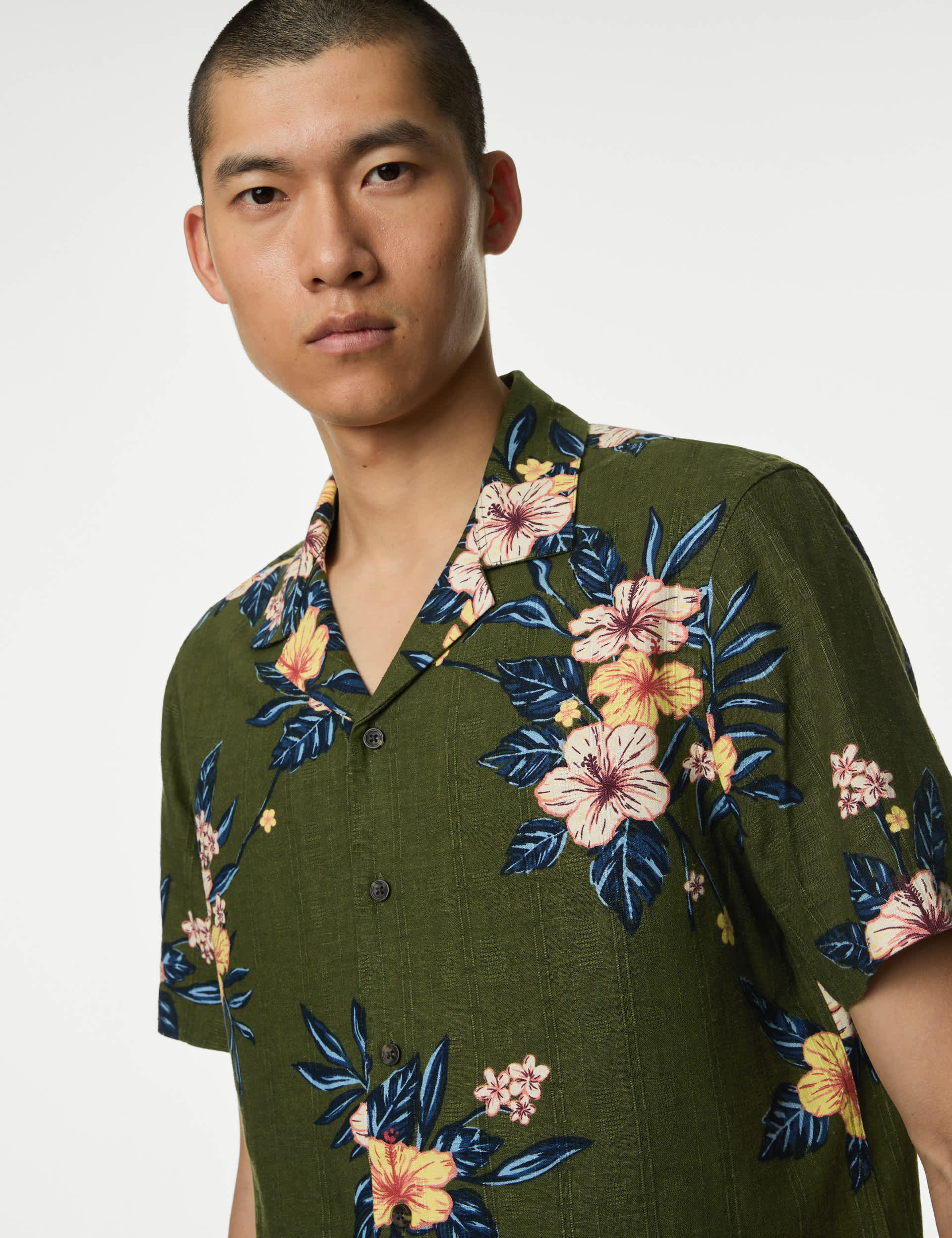 M&S Men's Easy Iron Linen Blend Floral Shirt - LREG - Green Mix, Green Mix