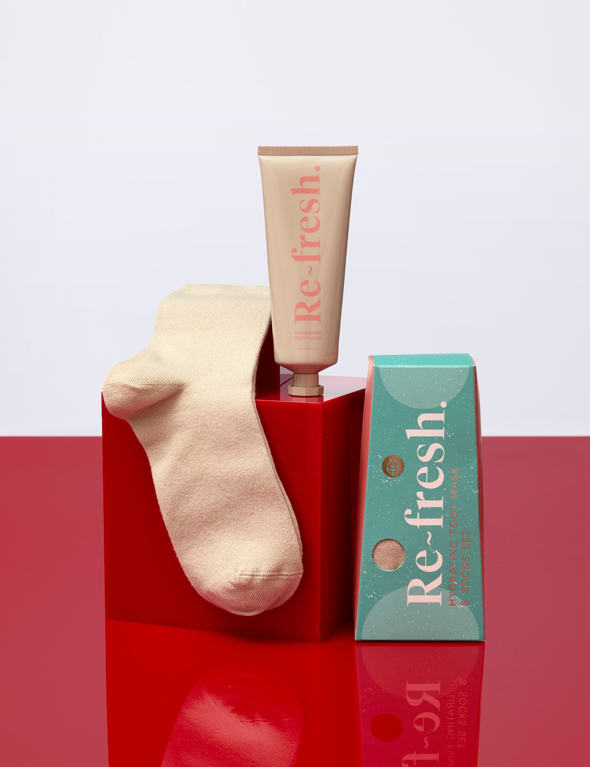 M&S Hydrating Foot Mask and Socks Set