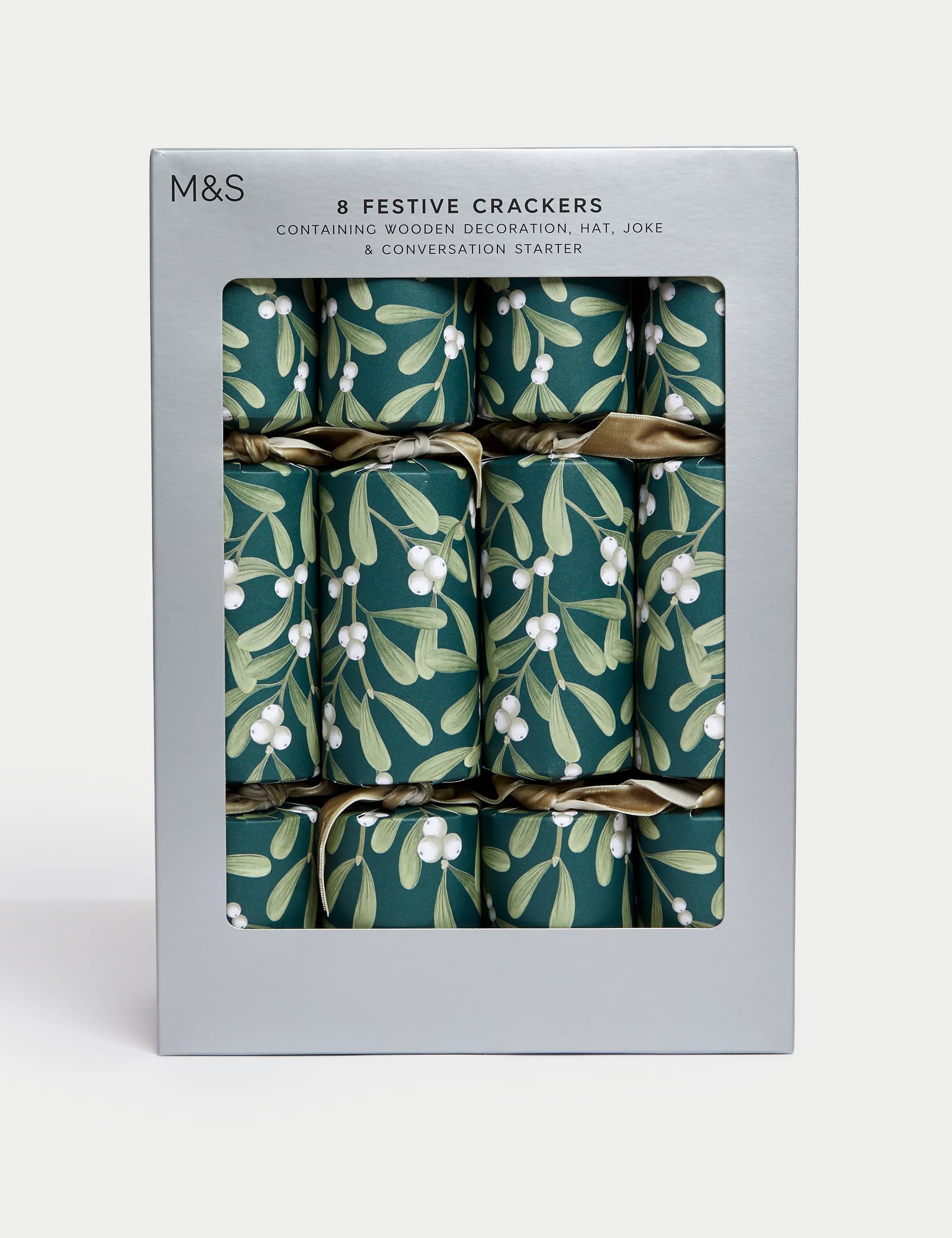 M&S 8 Christmas Crackers - Mistletoe Design