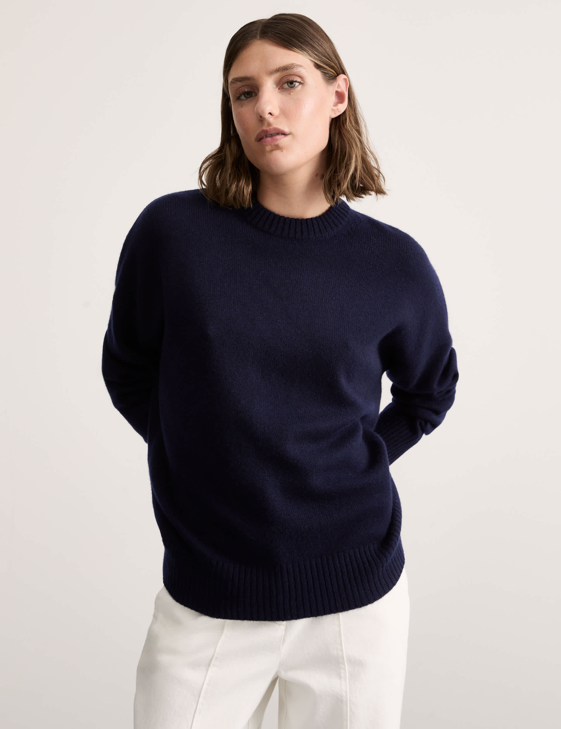 Jaeger Women's Pure Cashmere Crew Neck Relaxed Jumper - Navy, Camel,Navy