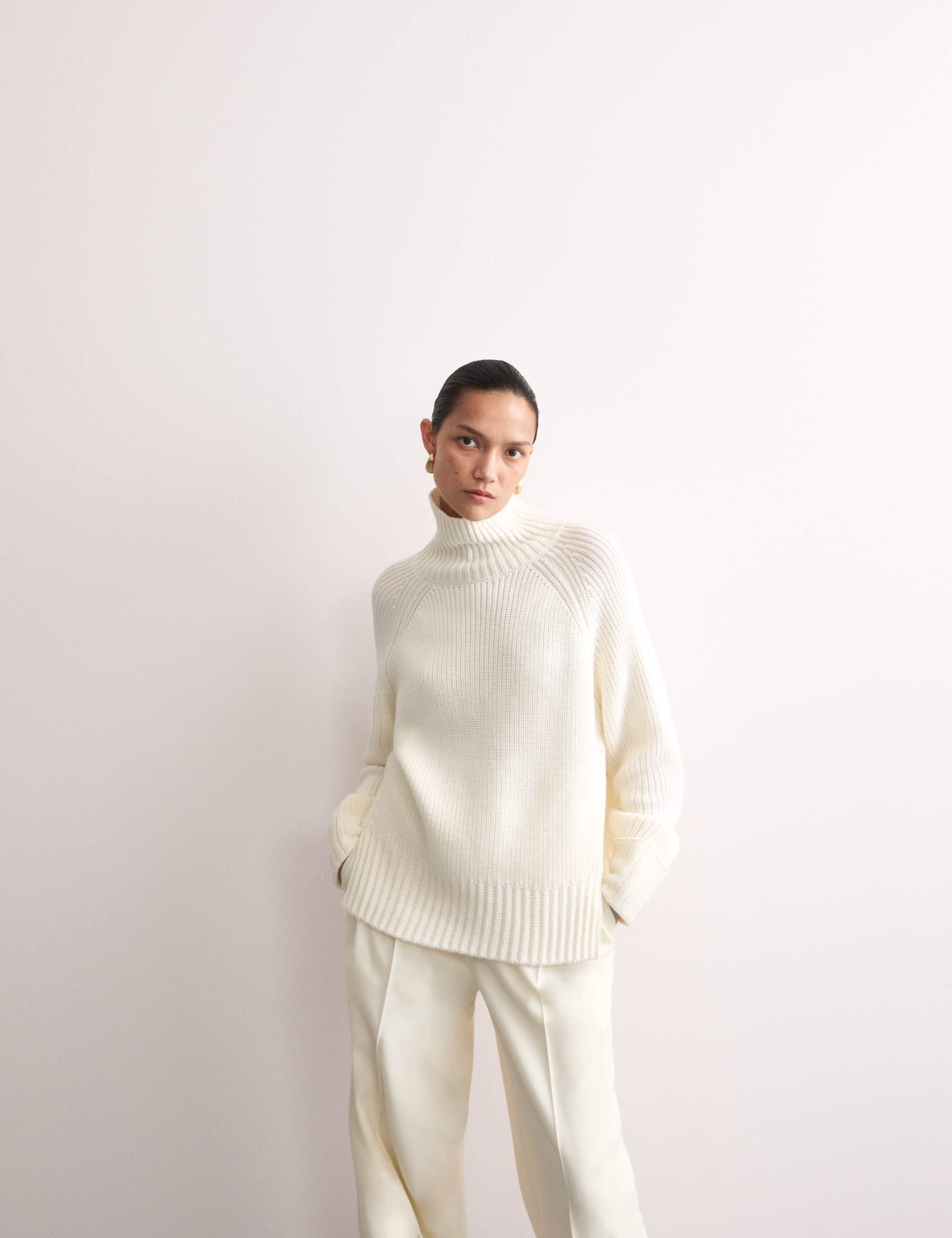 Jaeger Women's Pure Merino Wool Funnel Neck Jumper - Ivory, Ivory