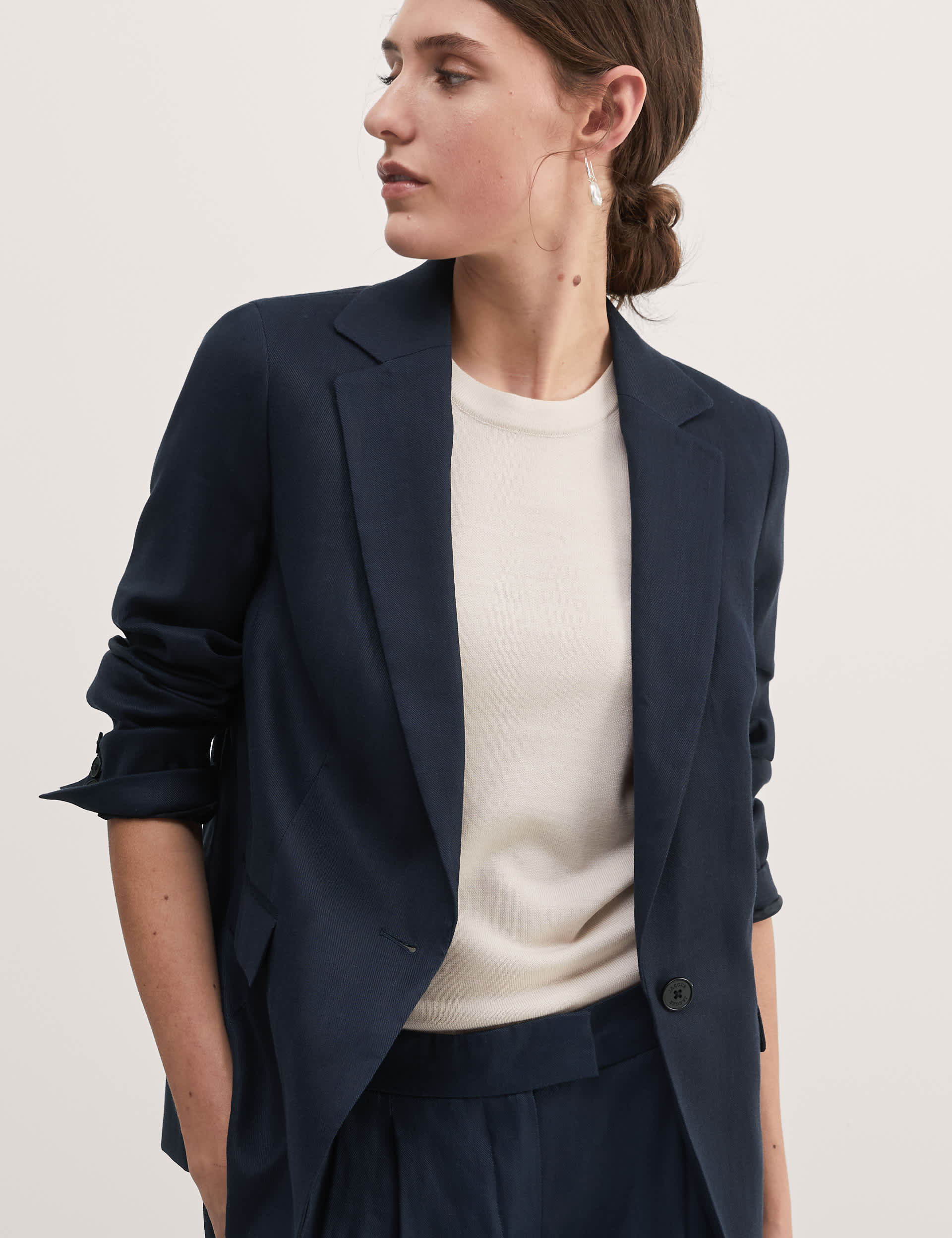 Jaeger Women's Linen Blend Single Breasted Blazer - 12 - Navy, Navy,Natural,Camel