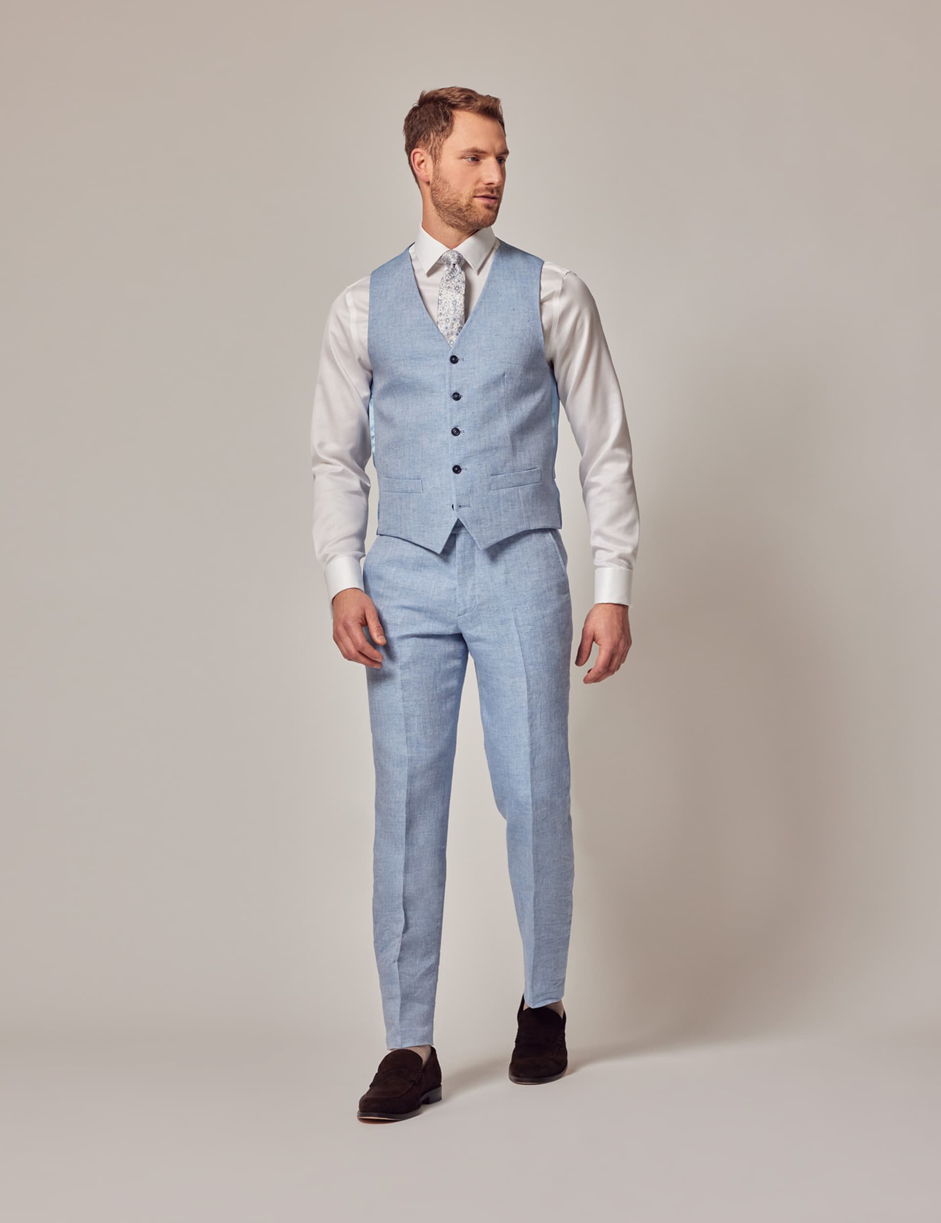 Hawes & Curtis Men's Pure Linen Herringbone Waistcoat - 38 - Light Blue, Light Blue,Royal Blue