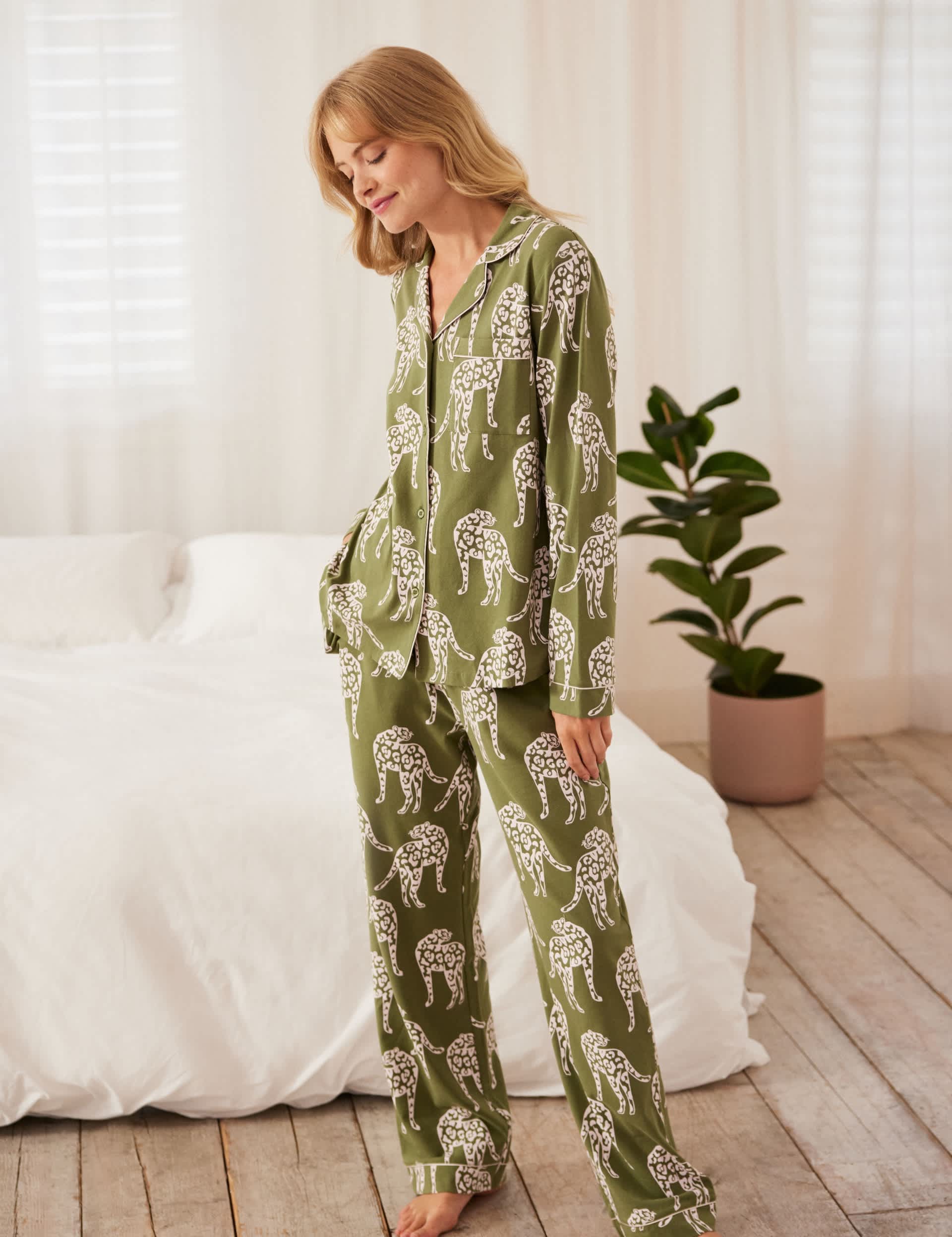 Chelsea Peers Women's Cotton Rich Leopard Pyjama Set - 14 - Green Mix, Green Mix