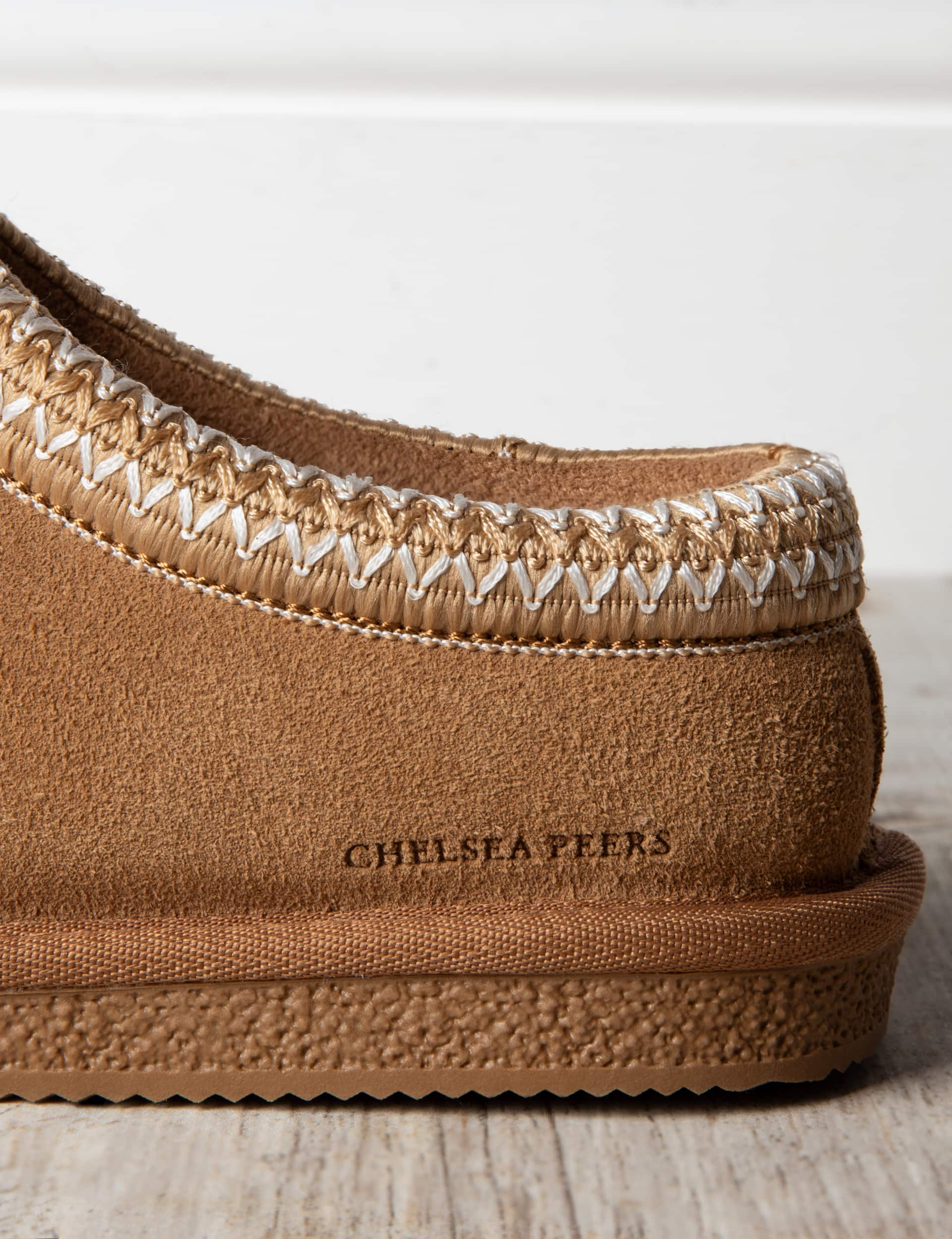 Chelsea Peers Women's Suede Sheepskin Mule Slippers - Tan, Tan