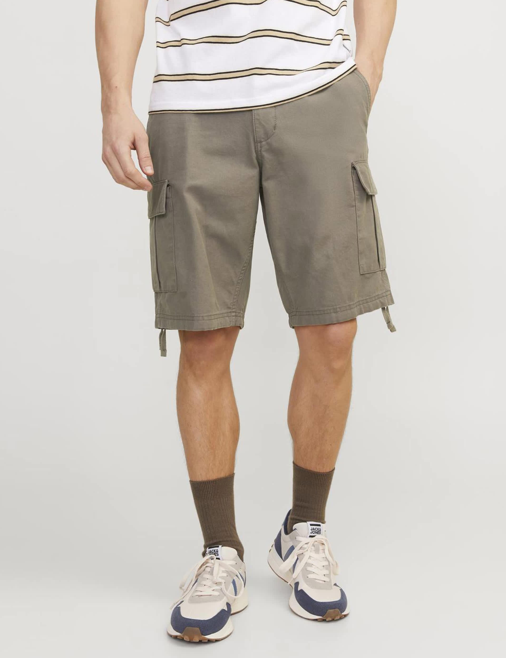 Jack & Jones Men's Pure Cotton Cargo Shorts - M - Brown, Brown,Black