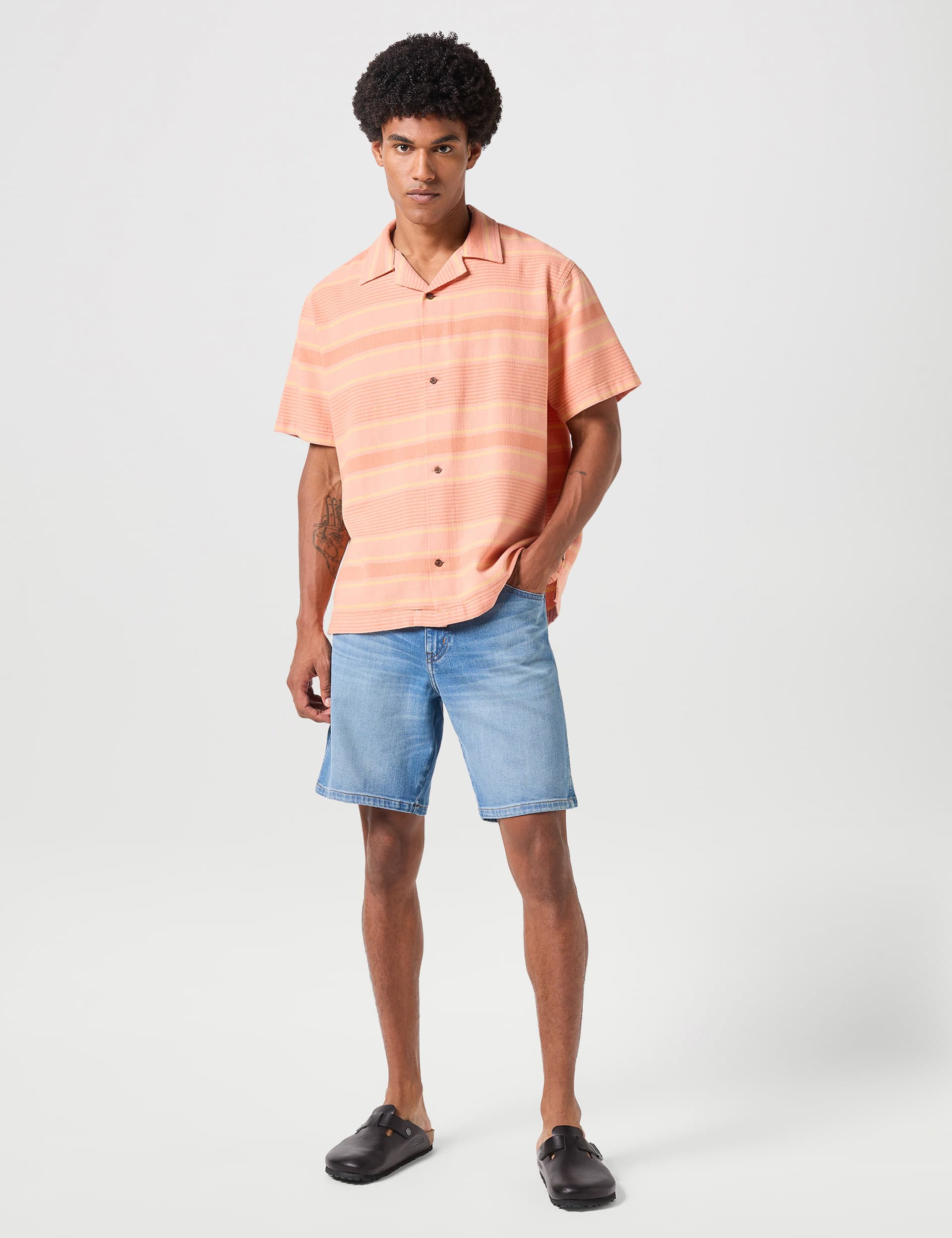 Wrangler Men's Relaxed Fit Denim Shorts