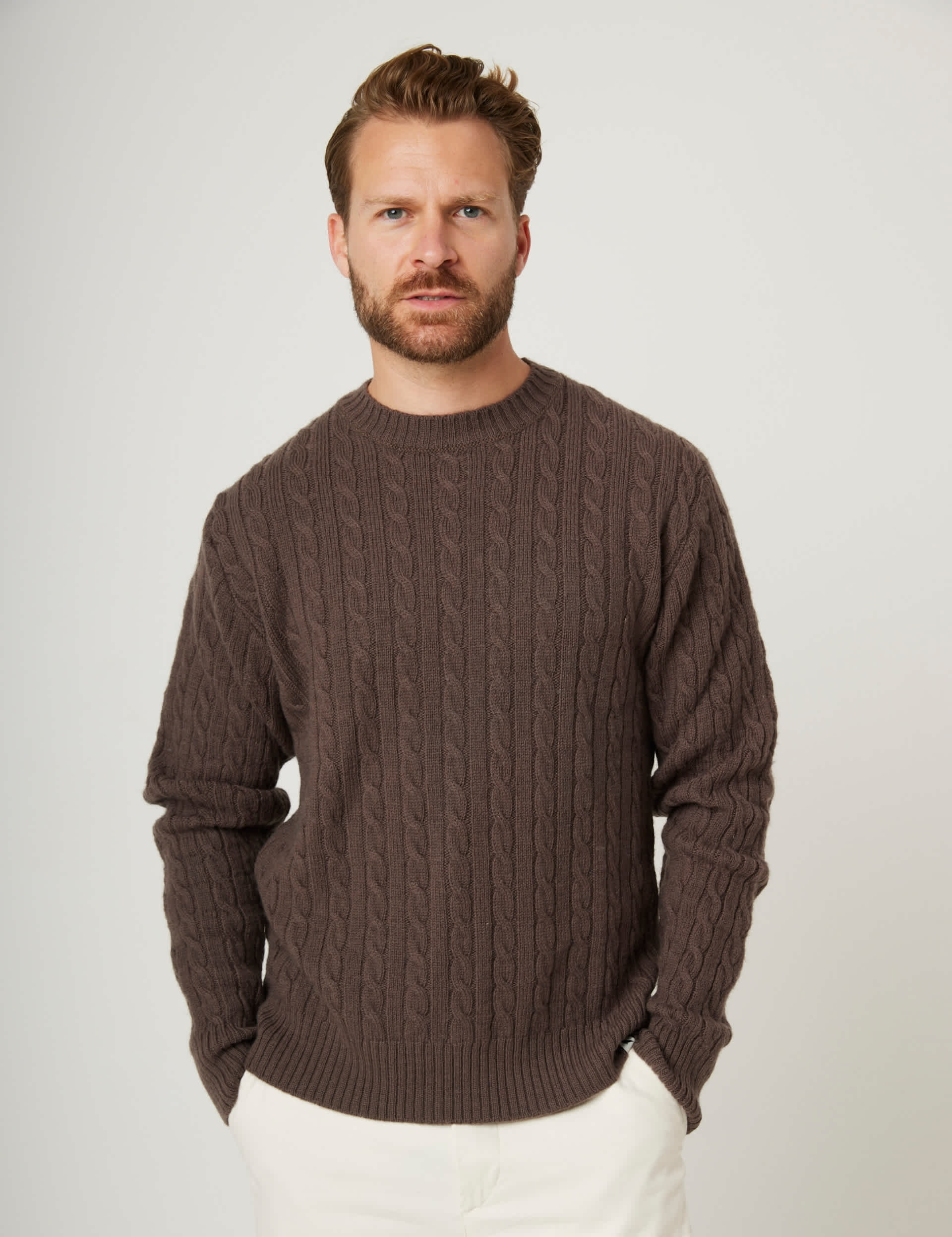 Peregrine Men's Cable Crew Jumper - XL - Brown, Brown,Navy